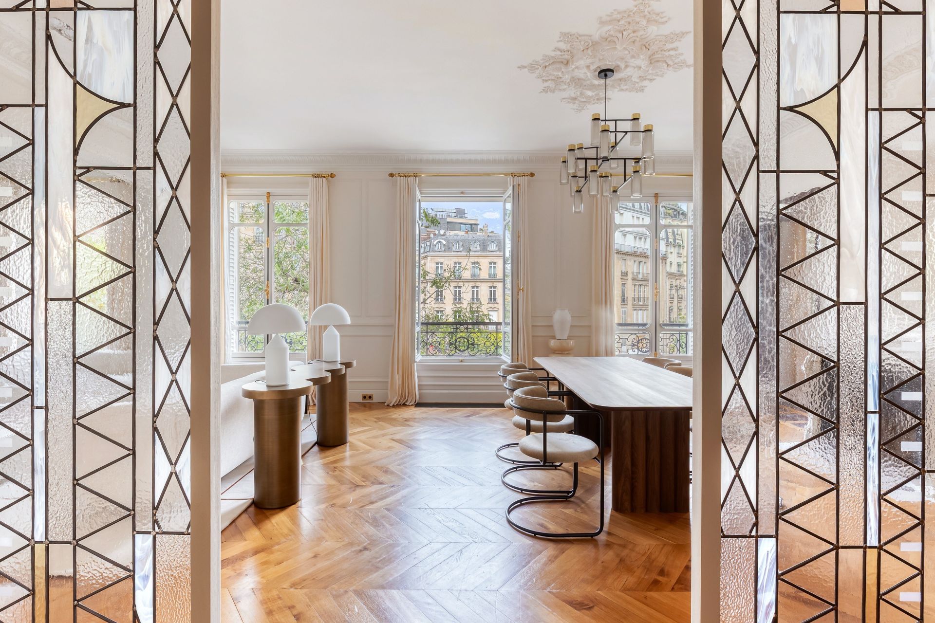 apartment 5 Rooms for sale on PARIS (75008)