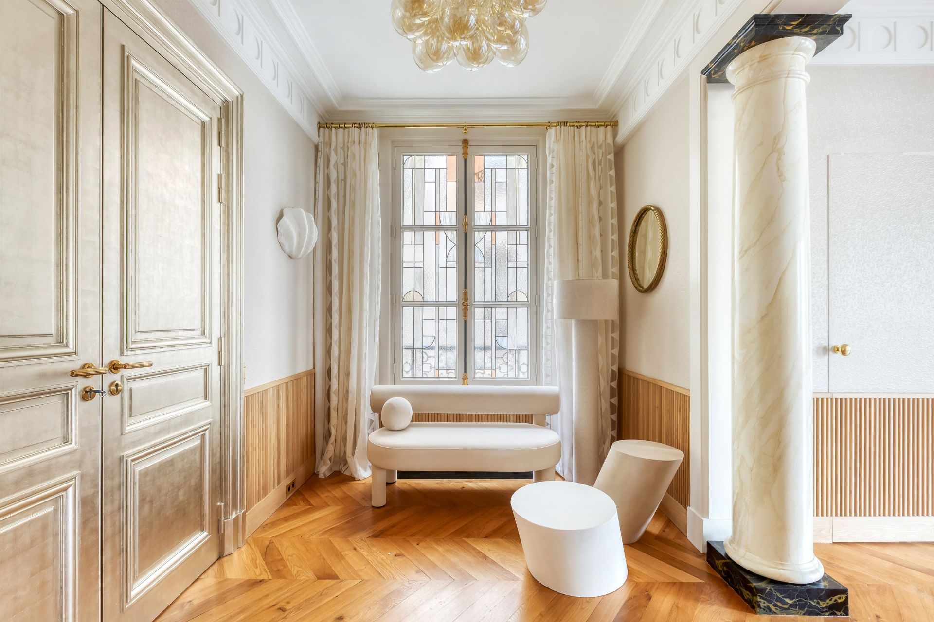 apartment 5 Rooms for sale on PARIS (75008)