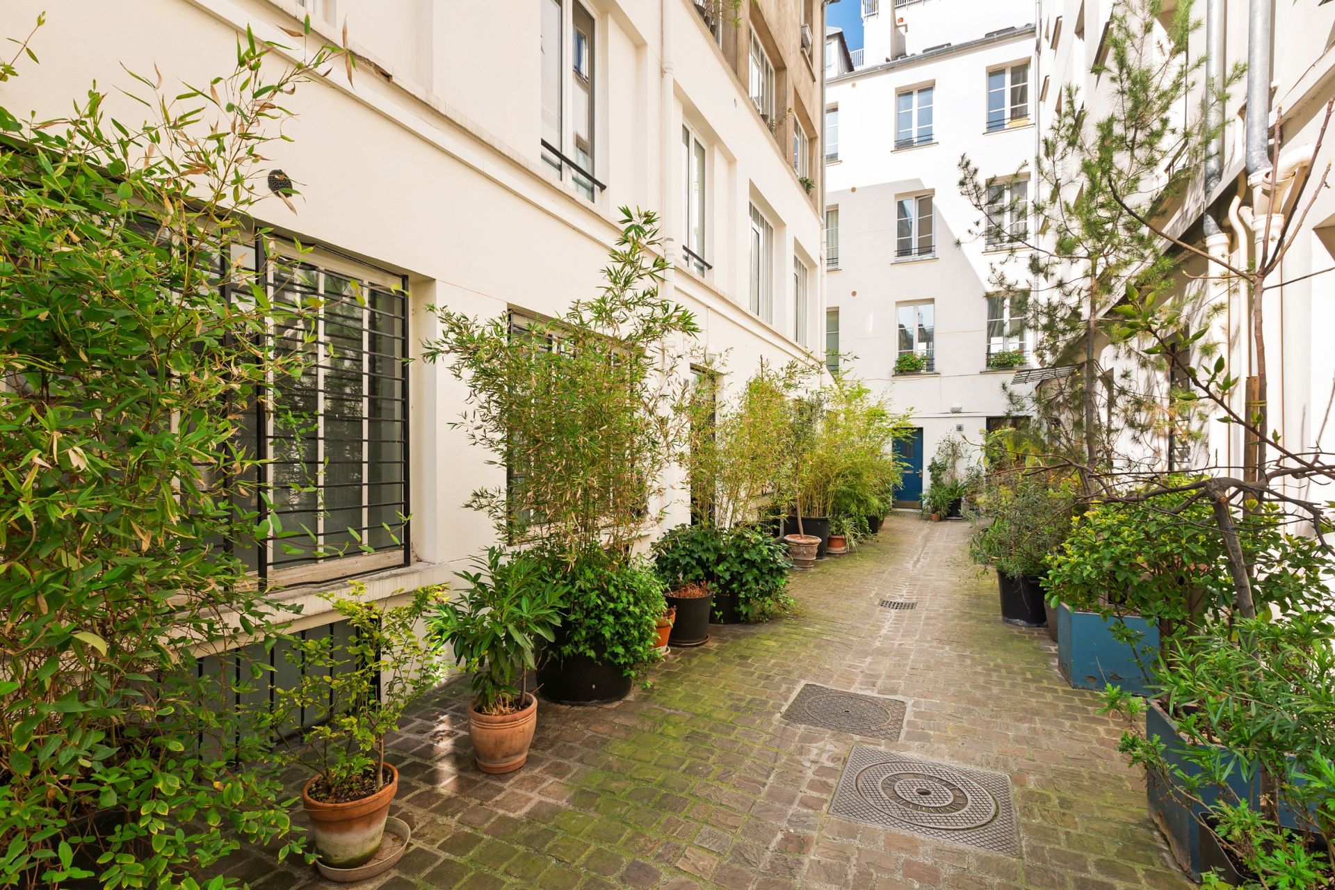 apartment 6 Rooms for sale on PARIS (75010)