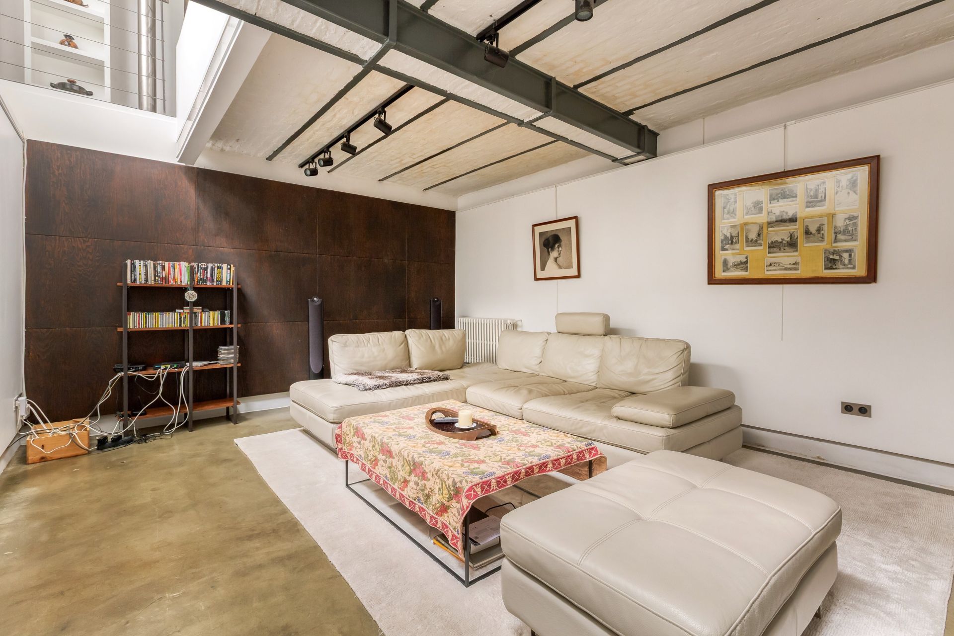 apartment 6 Rooms for sale on PARIS (75010)