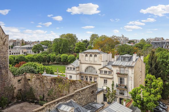 Sale Apartment Paris 7 7 Rooms 179 m²