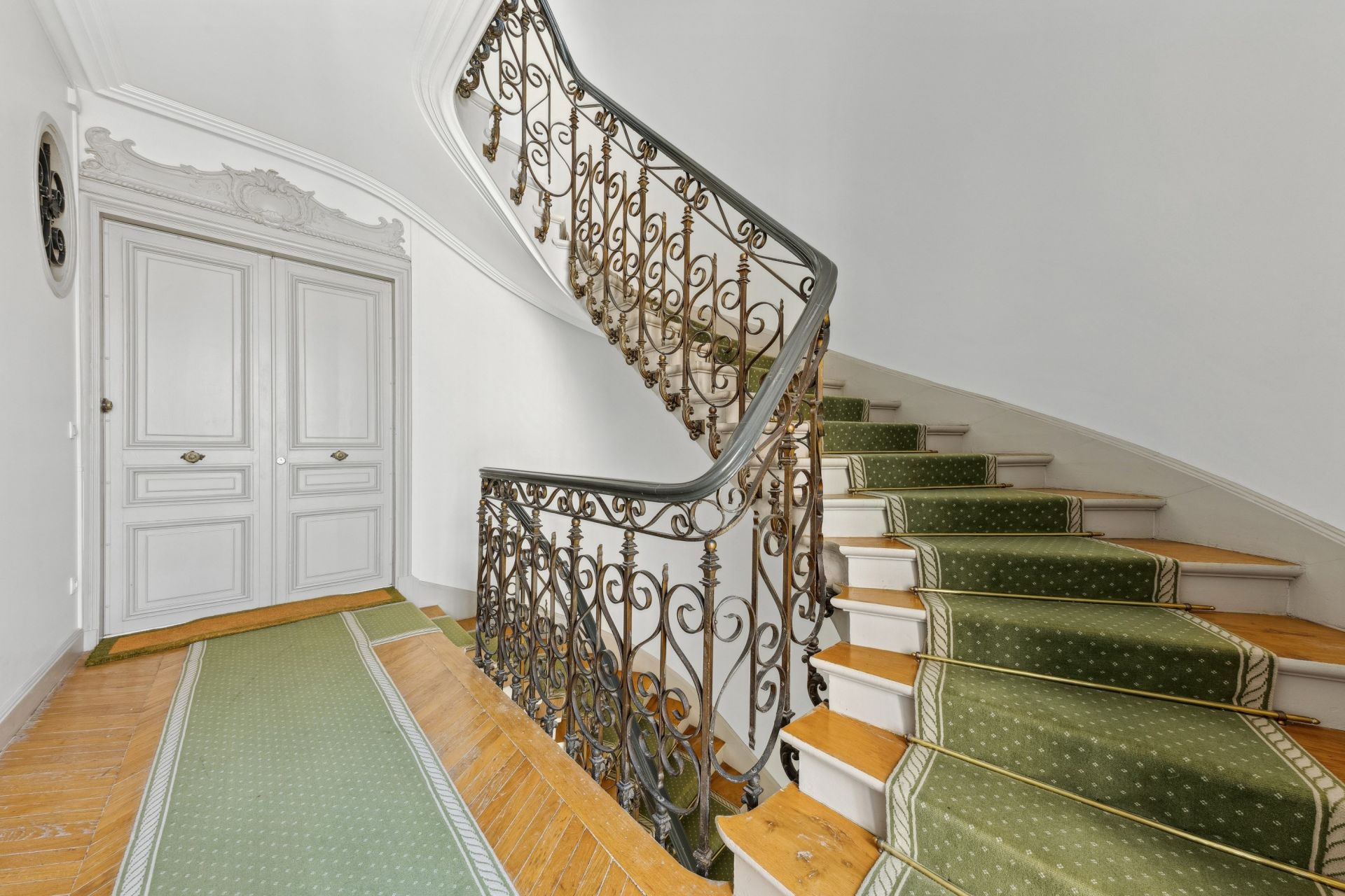 appartement 7 Pièces en vente sur PARIS (75009)