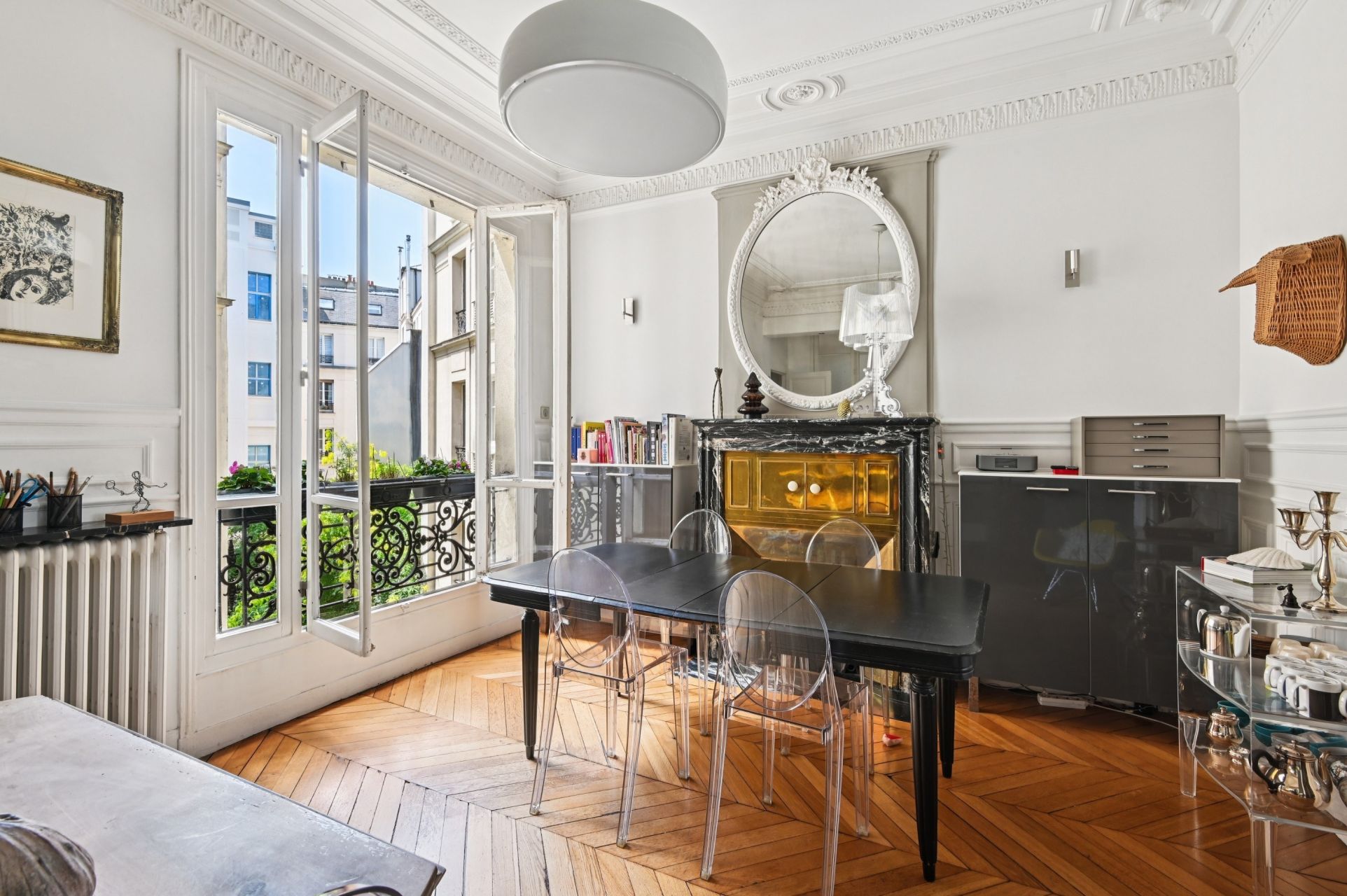 apartment 7 Rooms for sale on PARIS (75017)