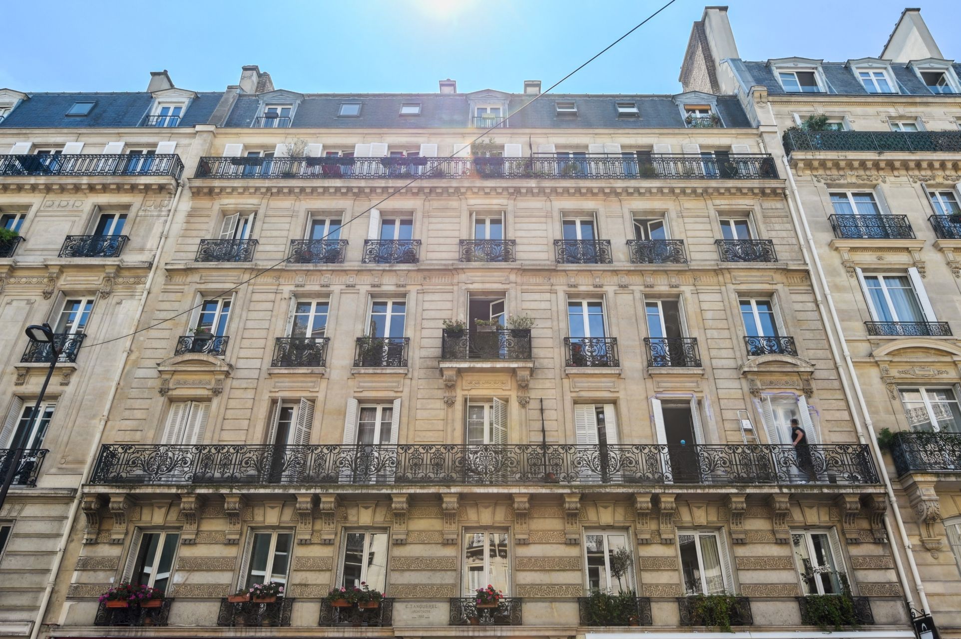 apartment 7 Rooms for sale on PARIS (75017)