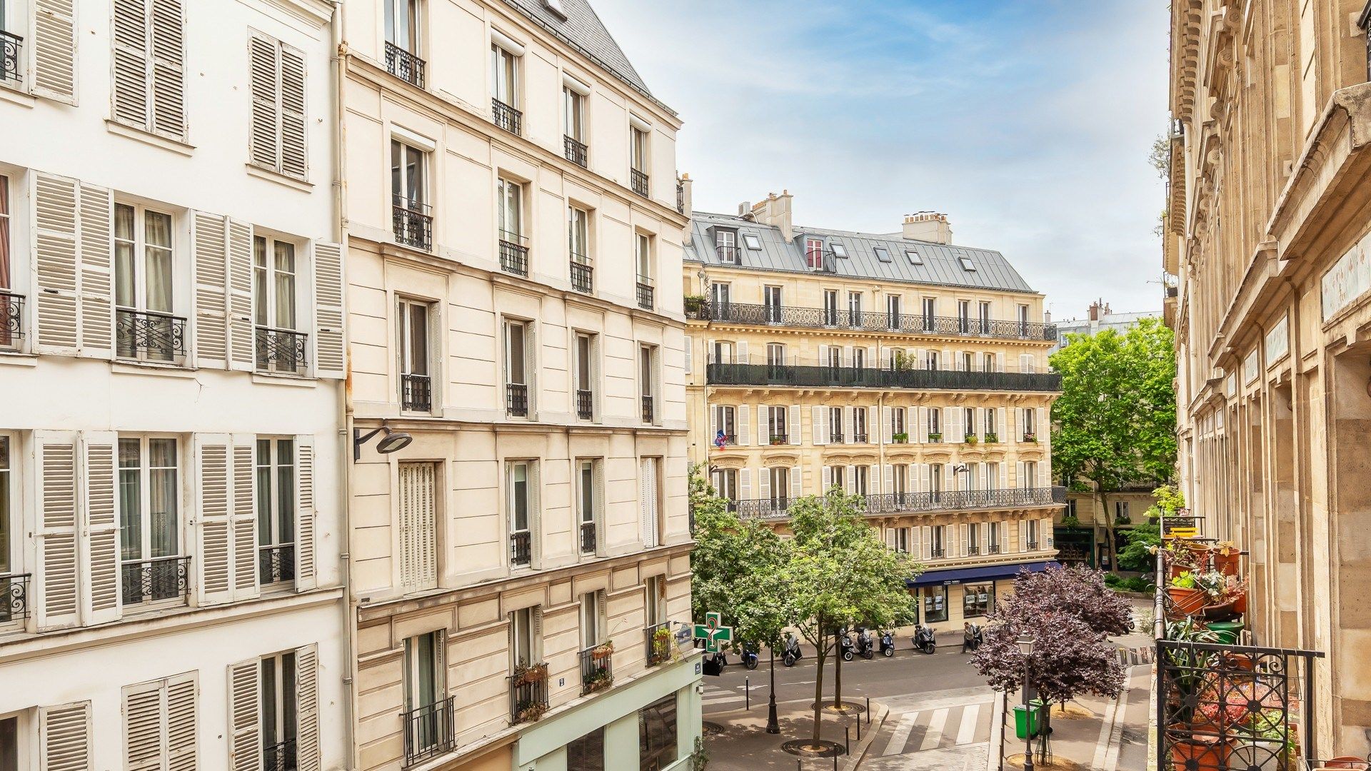 apartment 4 Rooms for sale on PARIS (75009)