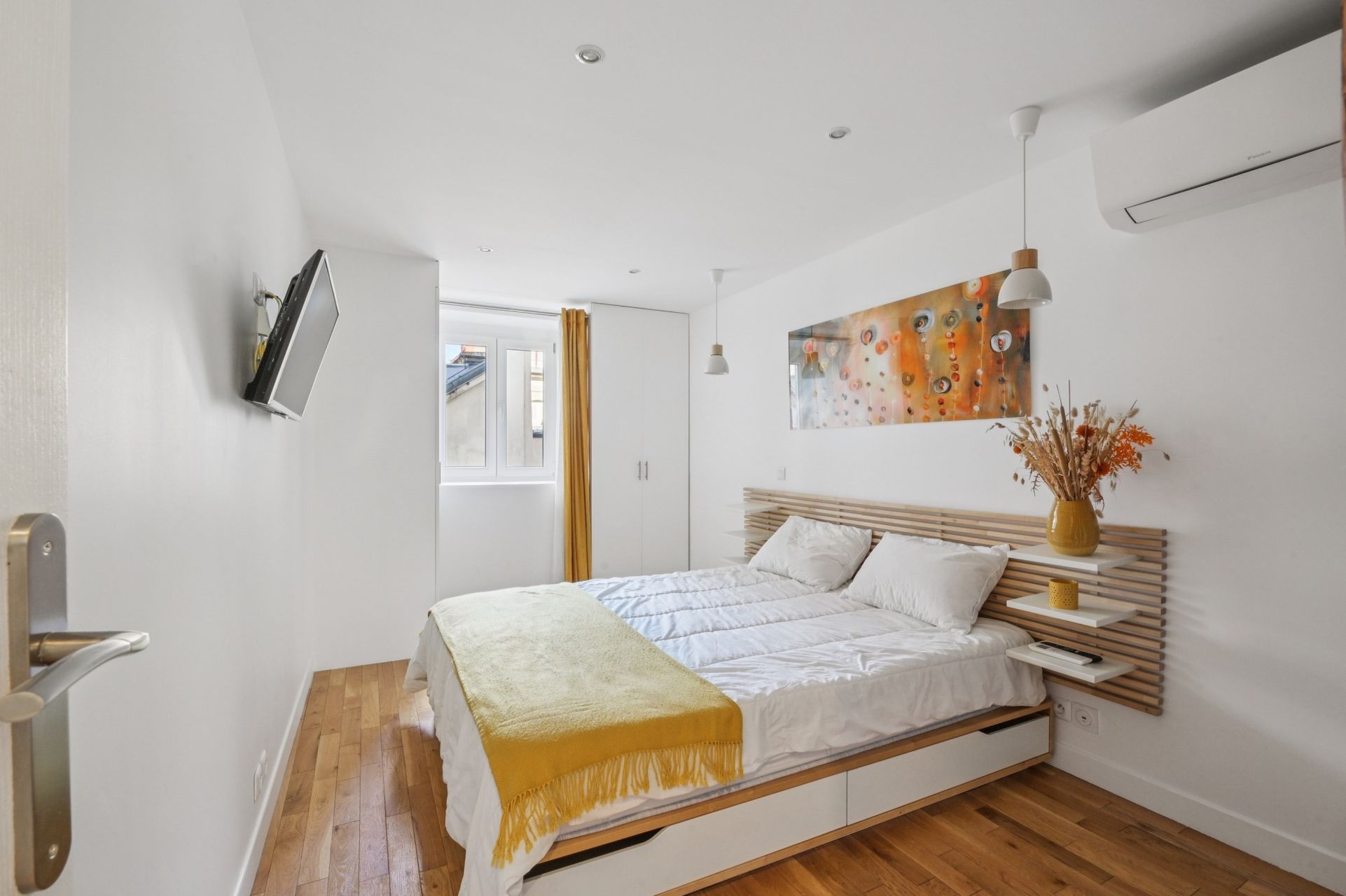 apartment 3 Rooms for sale on PARIS (75007)