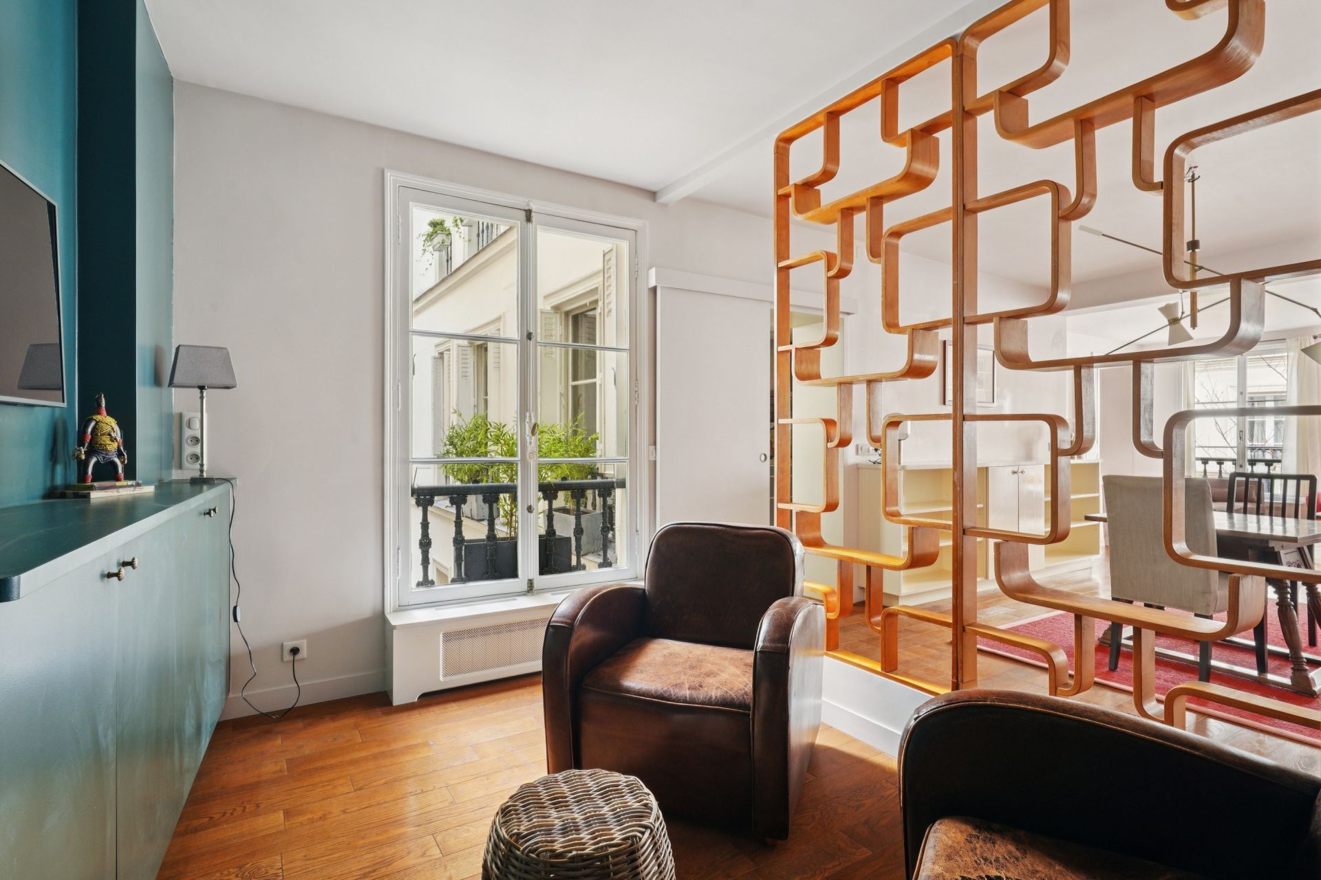 apartment 5 Rooms for sale on PARIS (75007)