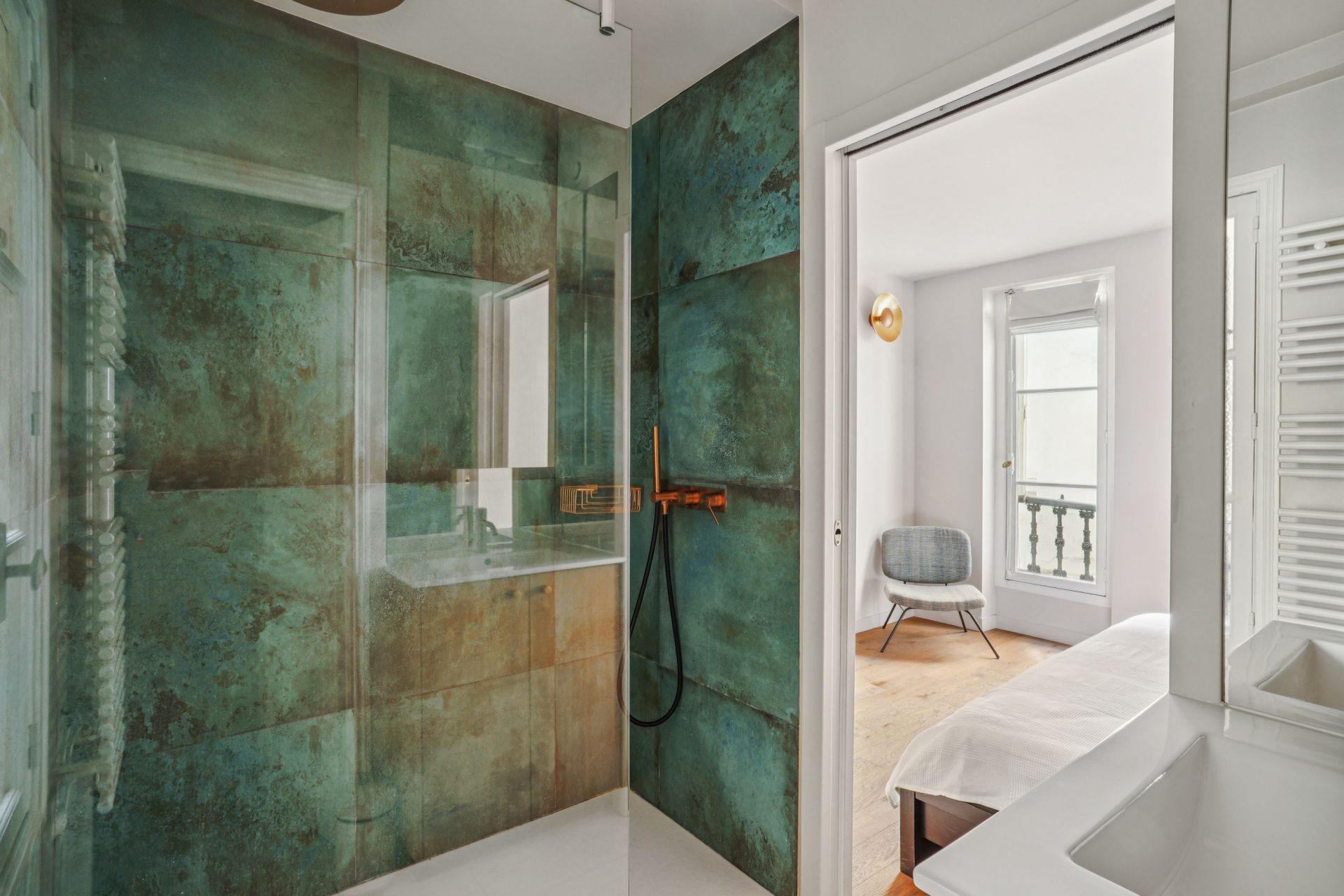 apartment 5 Rooms for sale on PARIS (75007)