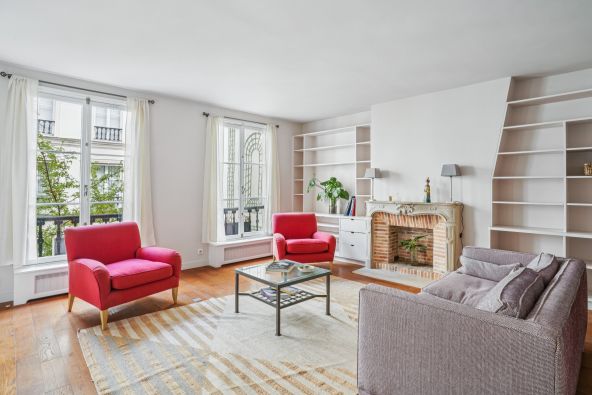 Sale Apartment Paris 7 5 Rooms 135.26 m²