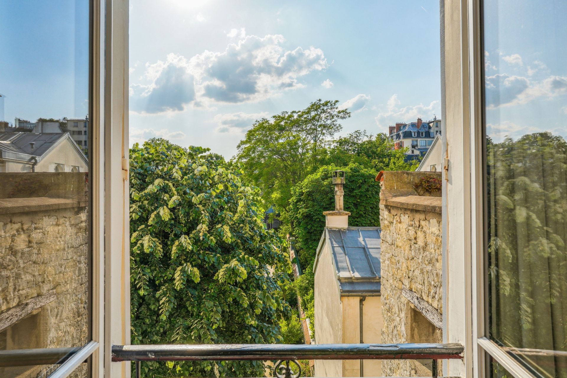 apartment 3 Rooms for sale on PARIS (75007)