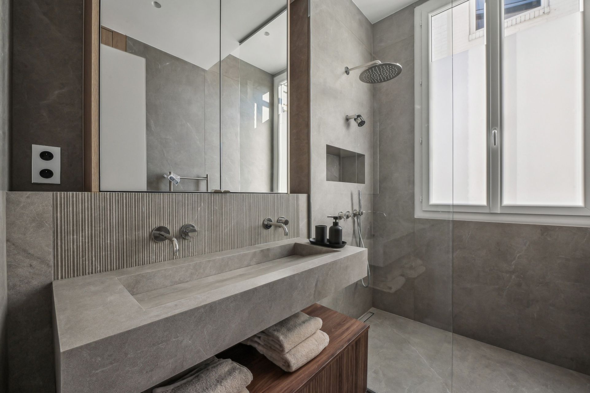 apartment 2 Rooms for sale on PARIS (75001)