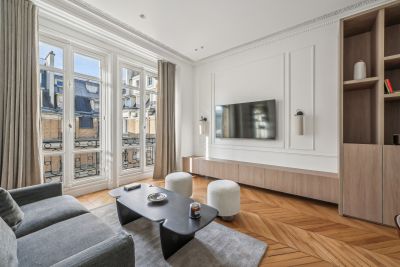 Sale Apartment Paris 1 2 Rooms 70 m²