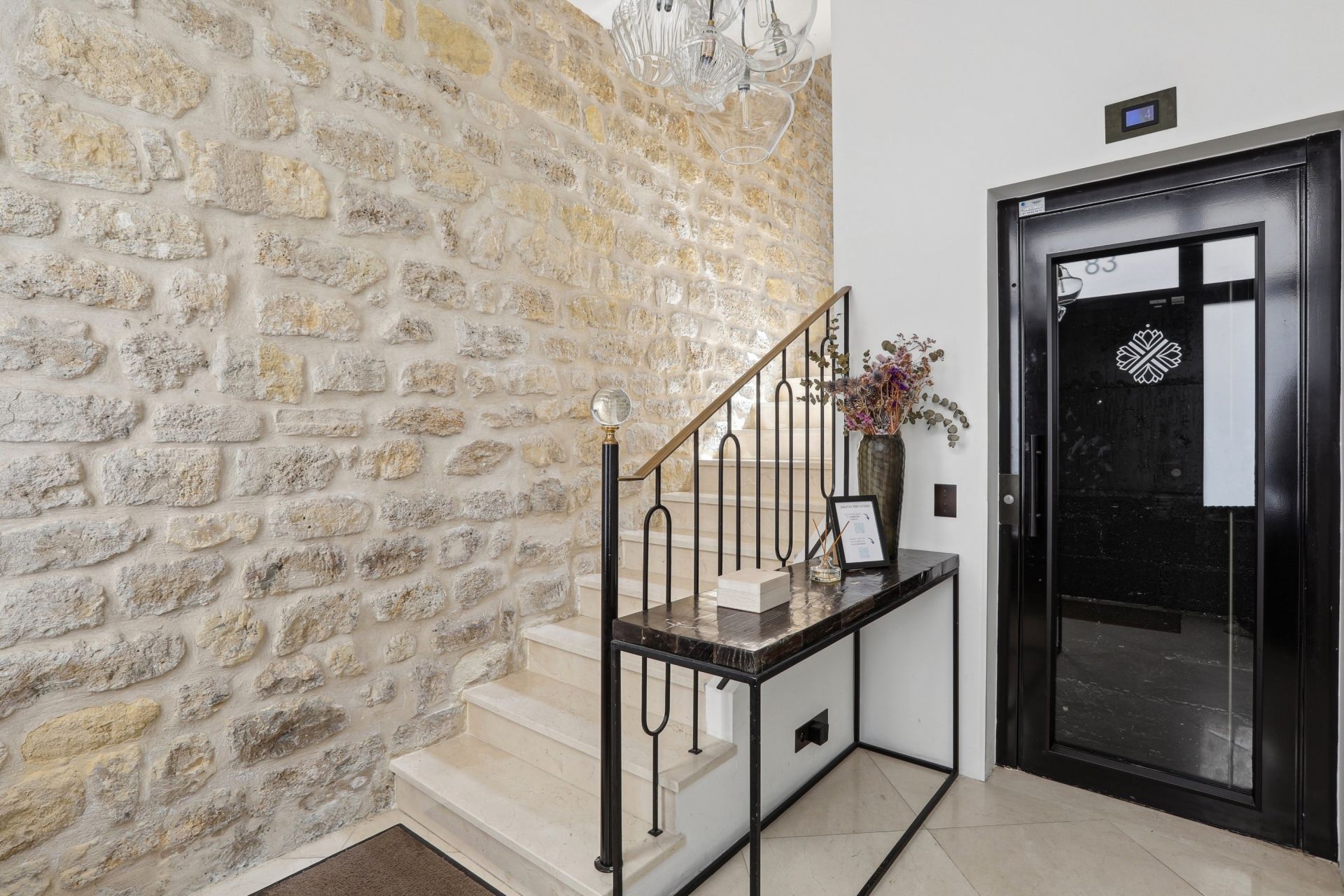 hôtel particulier 5 Pièces en vente sur PARIS (75007)