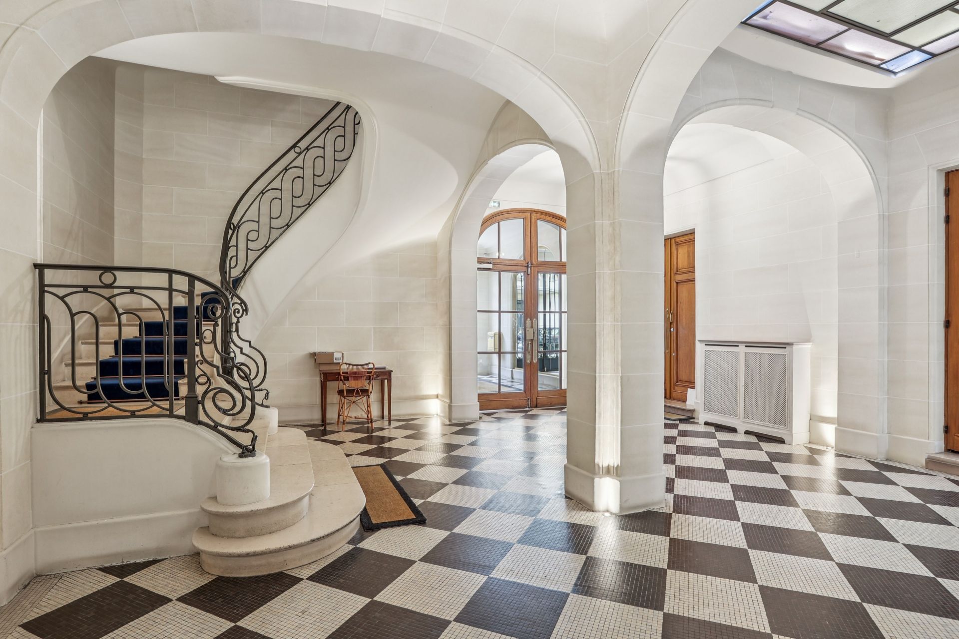 apartment 3 Rooms for sale on PARIS (75007)