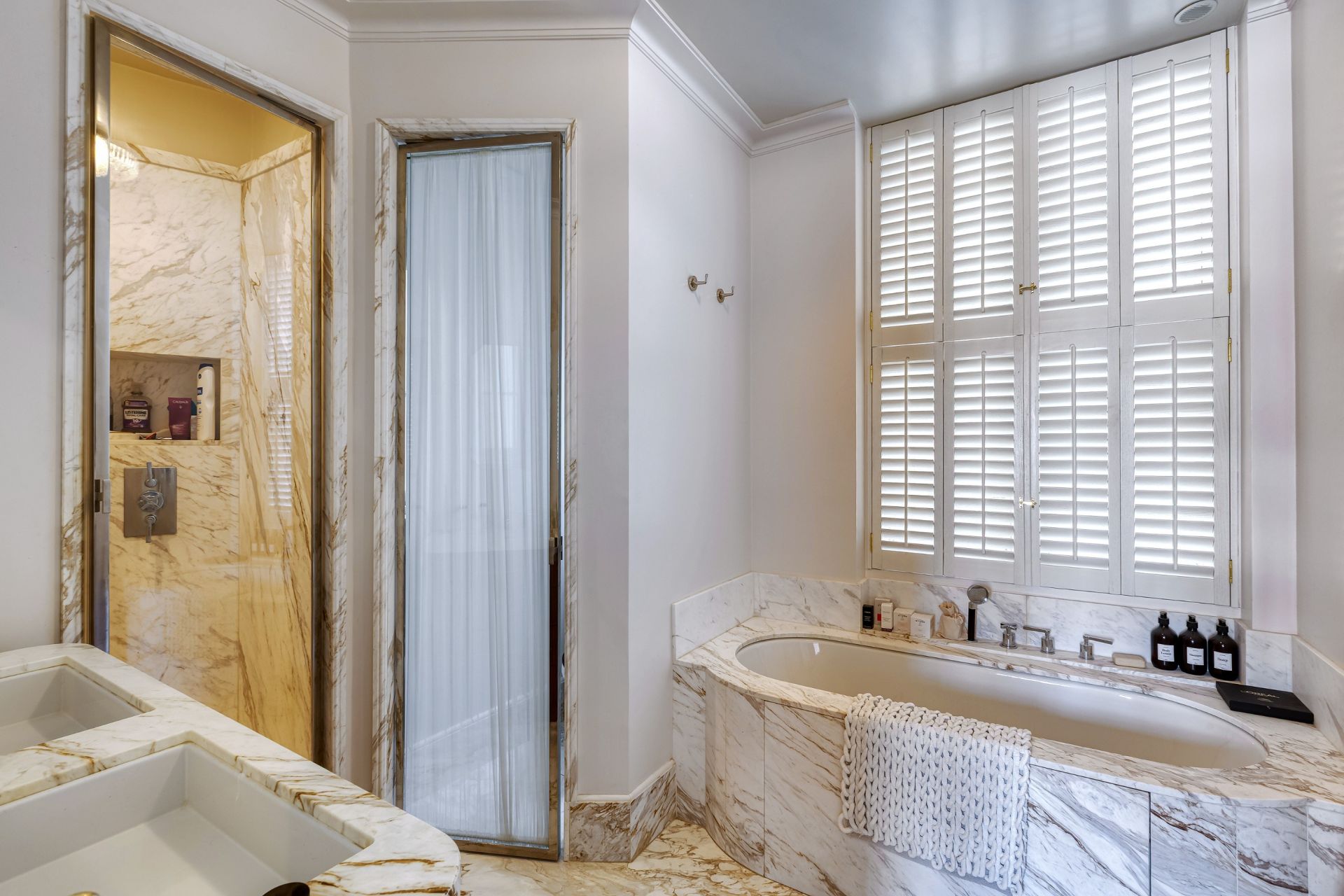 appartement 7 Pièces en vente sur PARIS (75008)