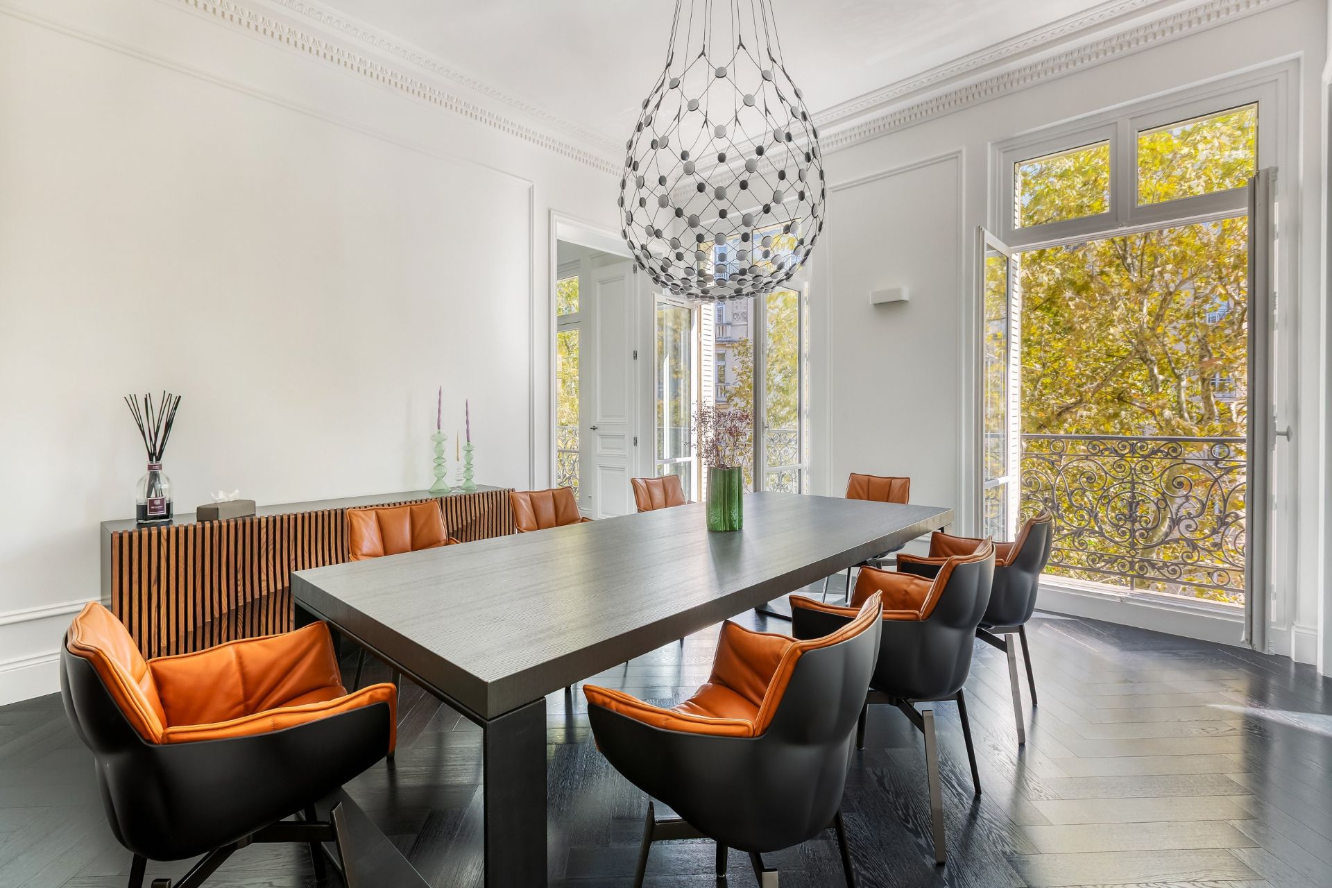 apartment 7 Rooms for sale on PARIS (75016)