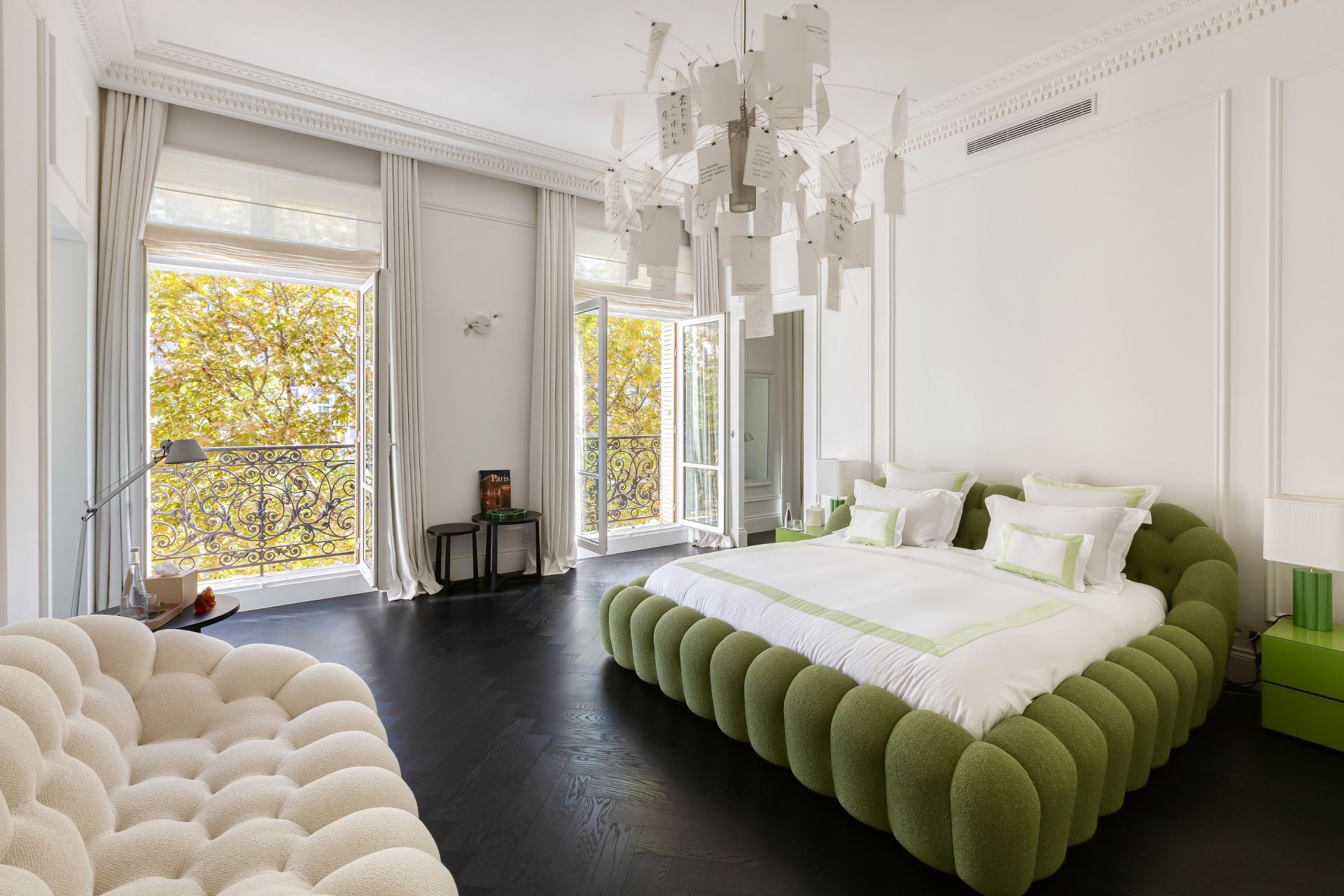 apartment 7 Rooms for sale on PARIS (75016)