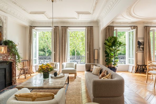 Sale Apartment Paris 7 5 Rooms 155.5 m²