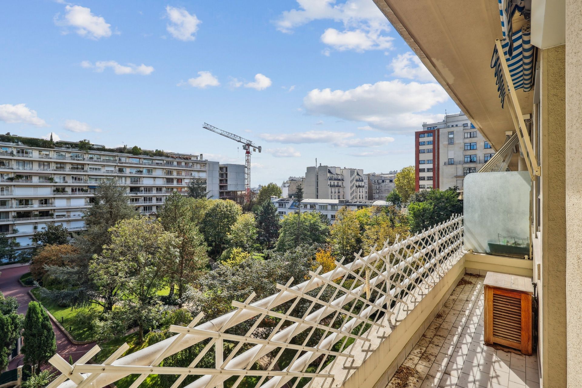 apartment 2 Rooms for sale on PARIS (75016)