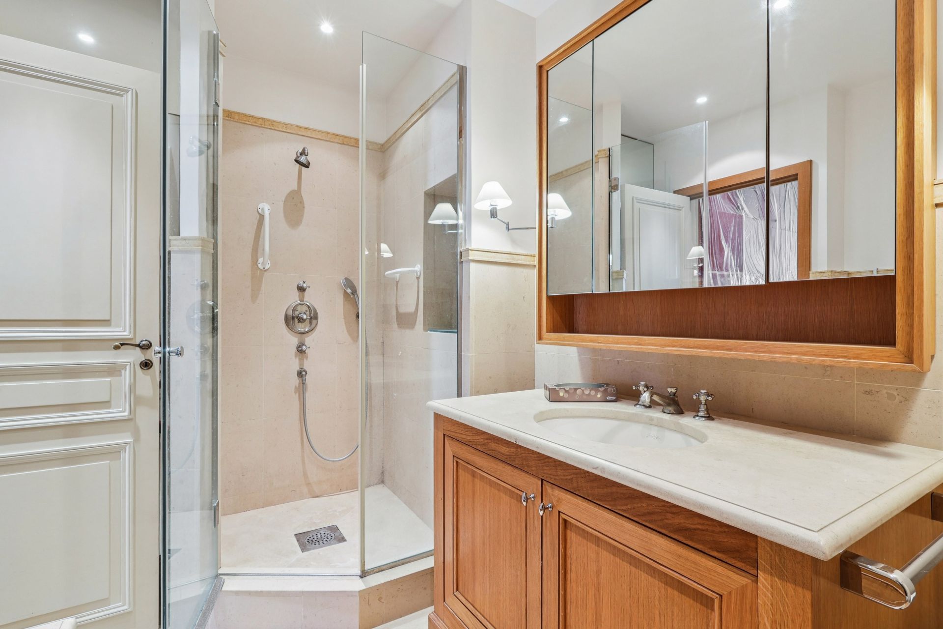 apartment 2 Rooms for sale on PARIS (75016)