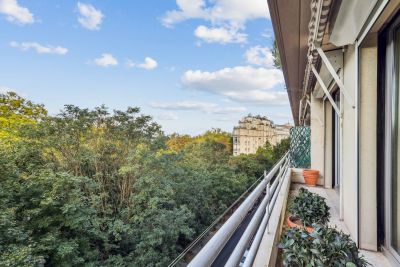 Sale Apartment Paris 16 2 Rooms 126 m²