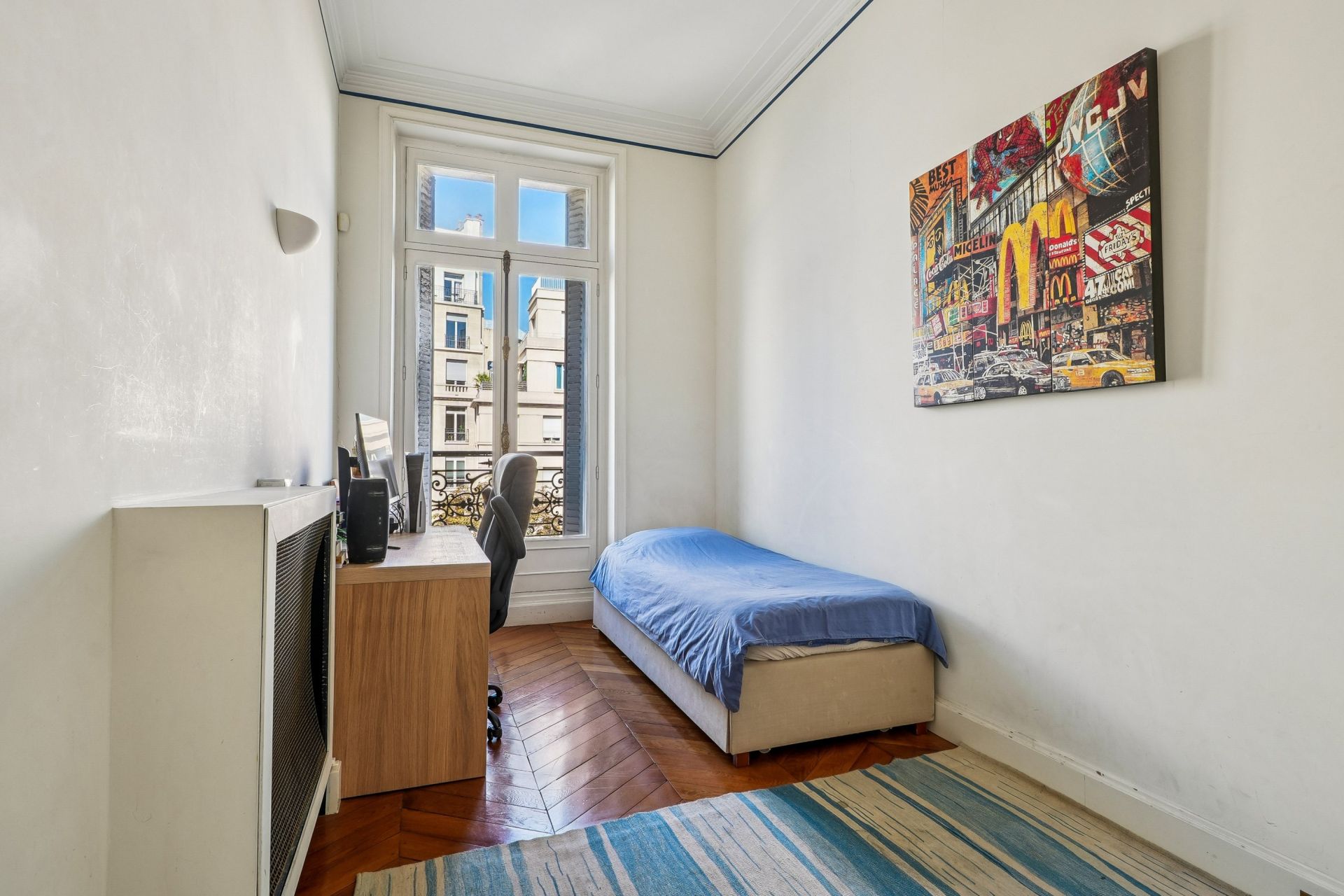apartment 5 Rooms for sale on PARIS (75008)