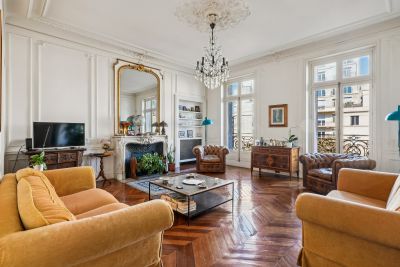 Sale Apartment Paris 8 5 Rooms 181 m²