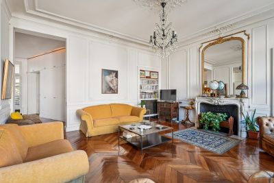 Sale Apartment Paris 8 5 Rooms 181 m²