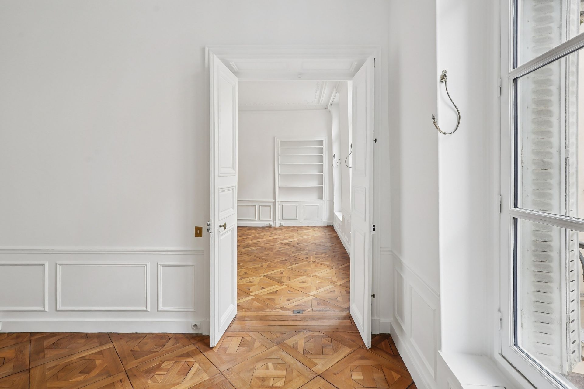 apartment 4 Rooms for sale on PARIS (75001)