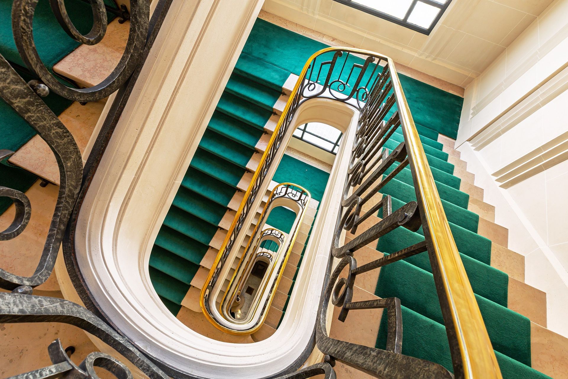 apartment 6 Rooms for sale on PARIS (75016)