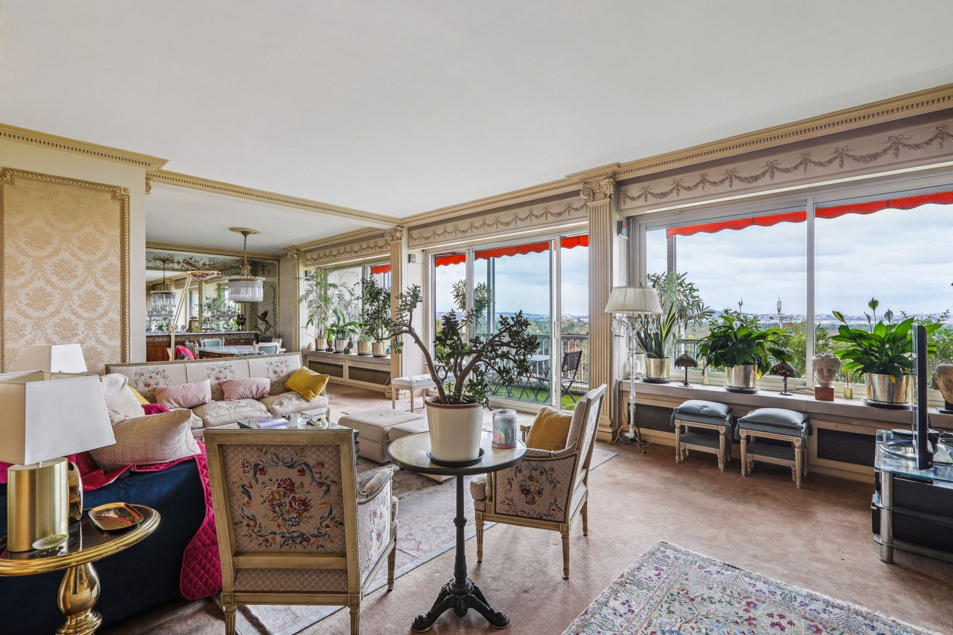 apartment 4 Rooms for sale on PARIS (75016)