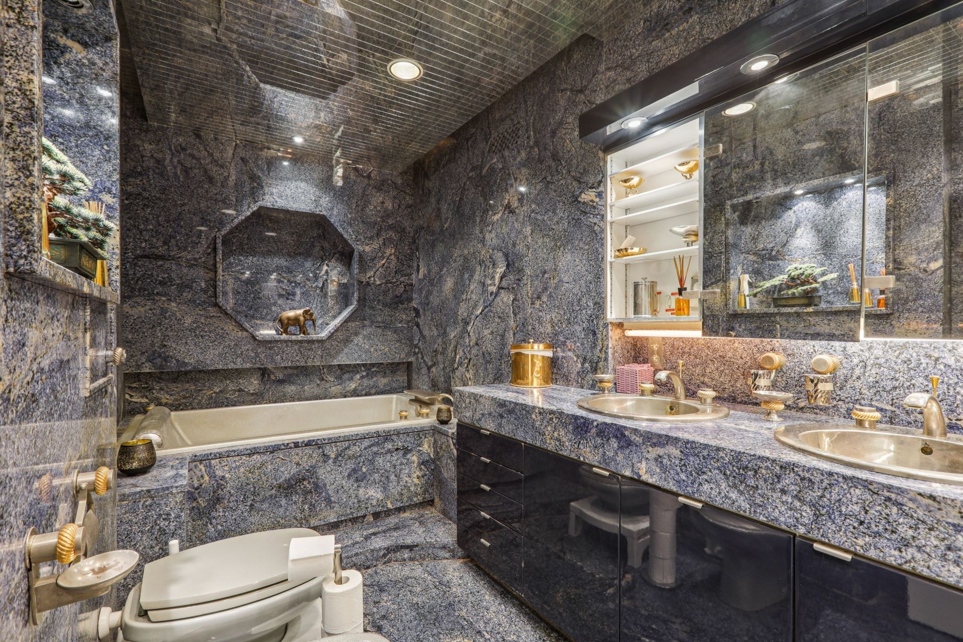 apartment 4 Rooms for sale on PARIS (75016)