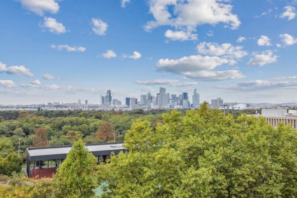 Sale Apartment Paris 16 4 Rooms 165 m²