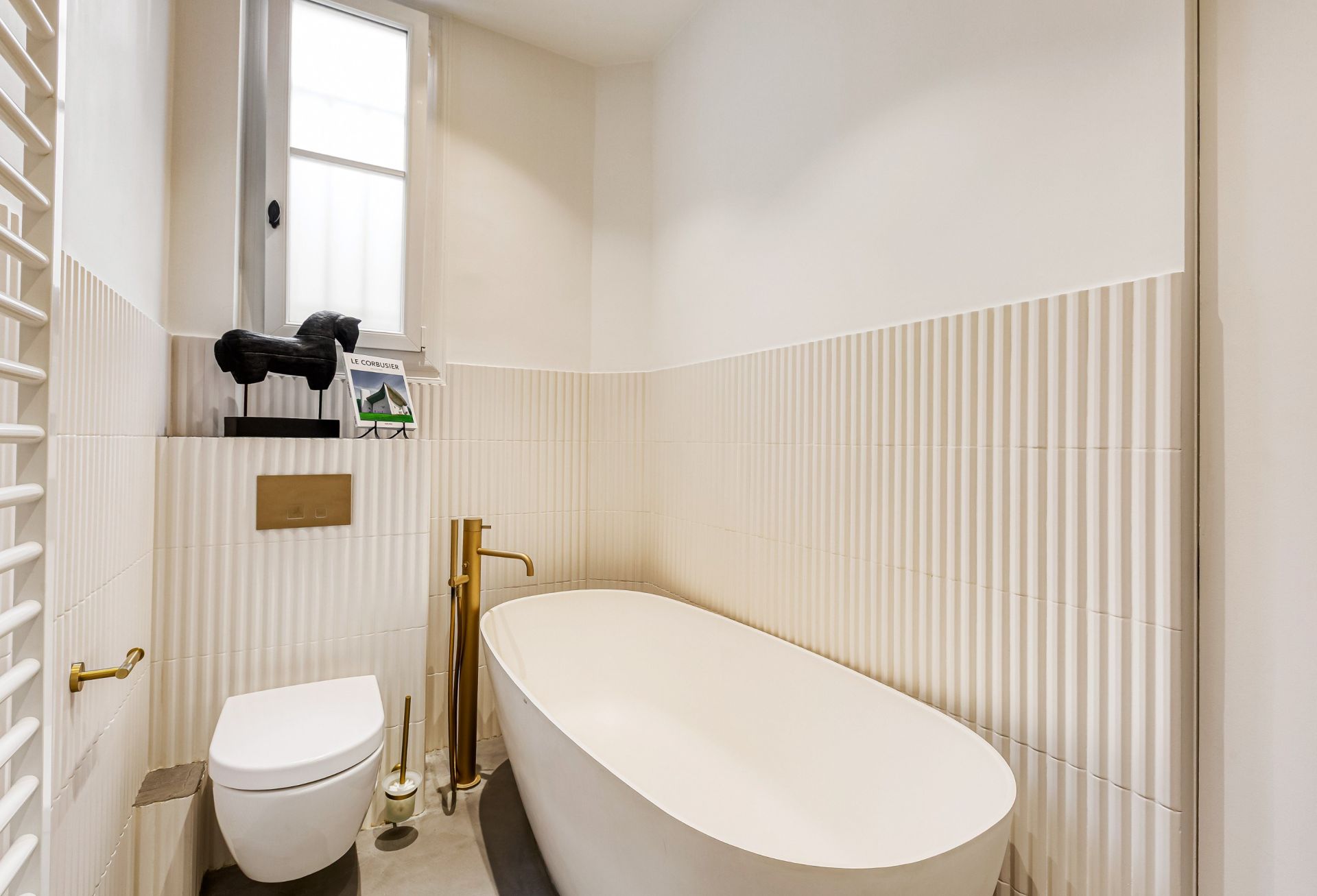 apartment 6 Rooms for sale on PARIS (75016)