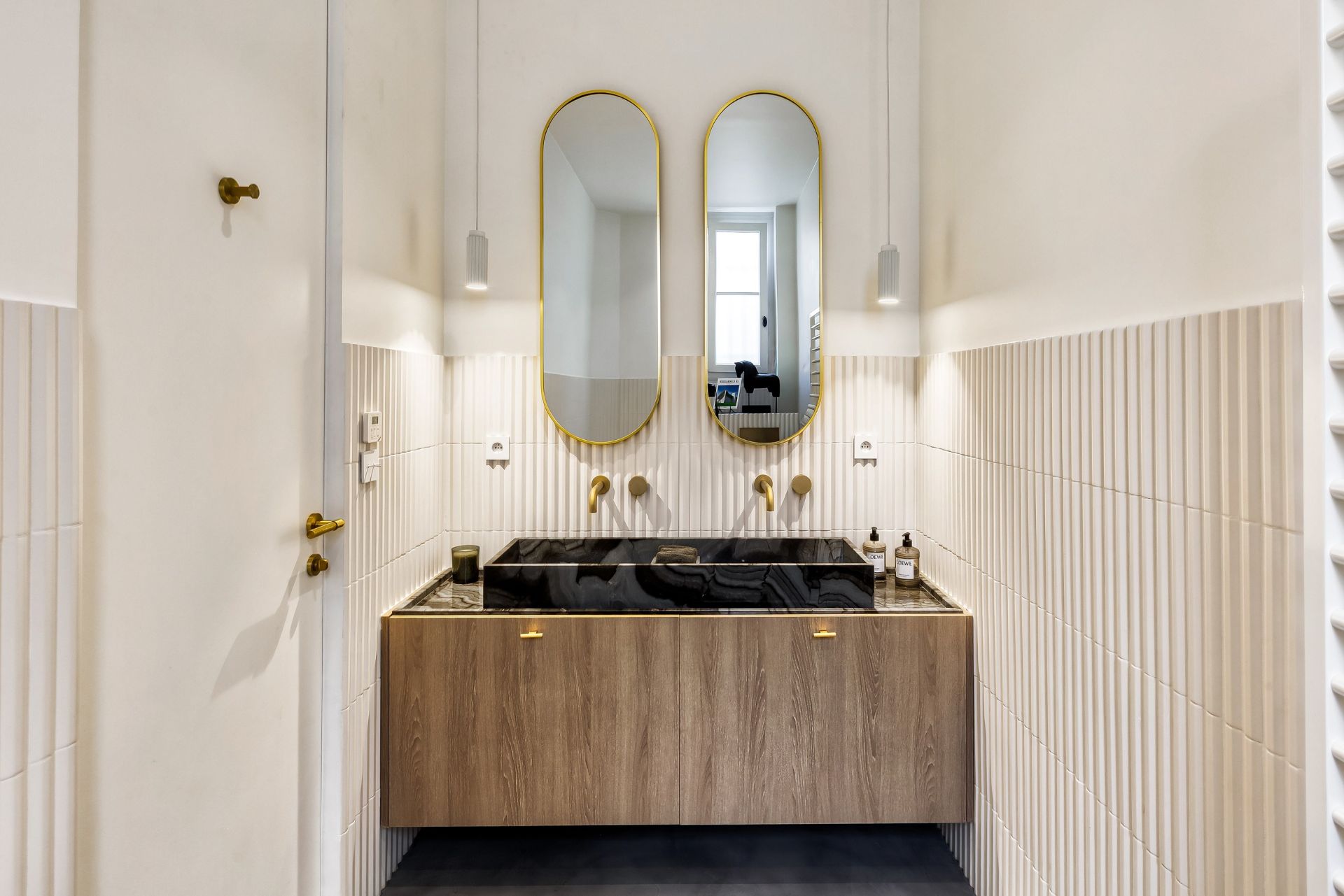 apartment 6 Rooms for sale on PARIS (75016)