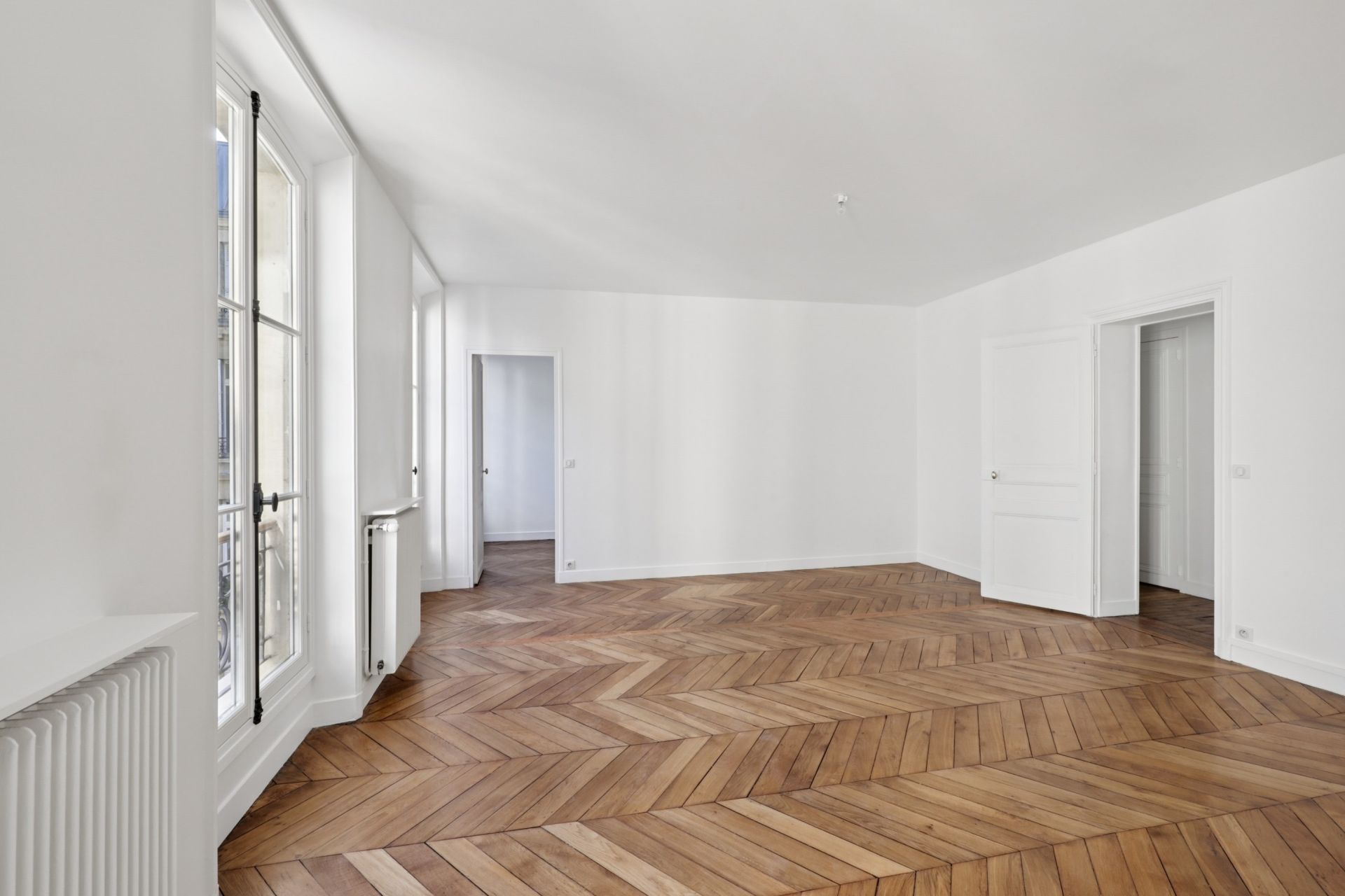 apartment 3 Rooms for sale on PARIS (75008)
