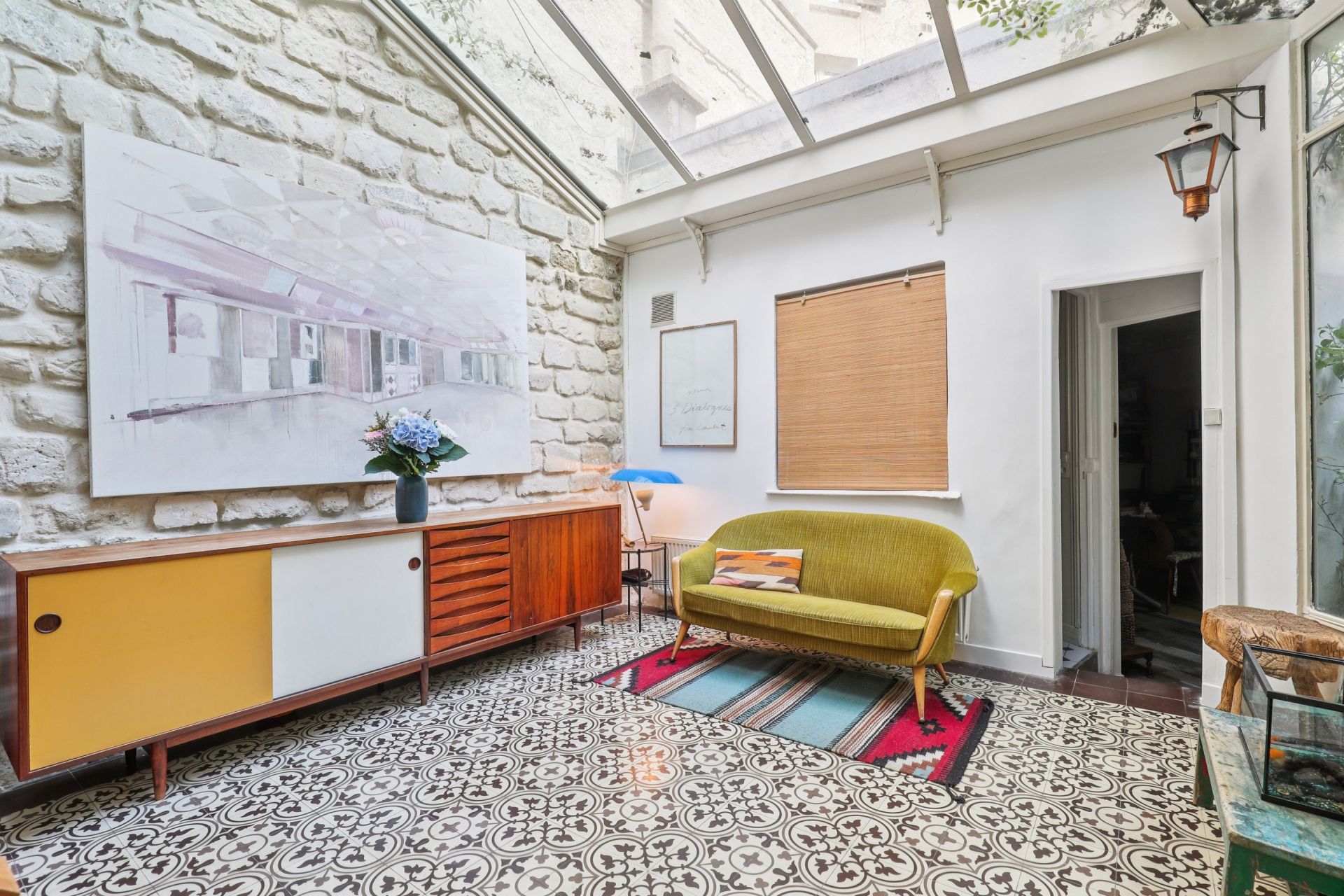 house 6 Rooms for sale on PARIS (75018)