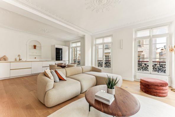 Sale Apartment Paris 7 3 Rooms 76 m²
