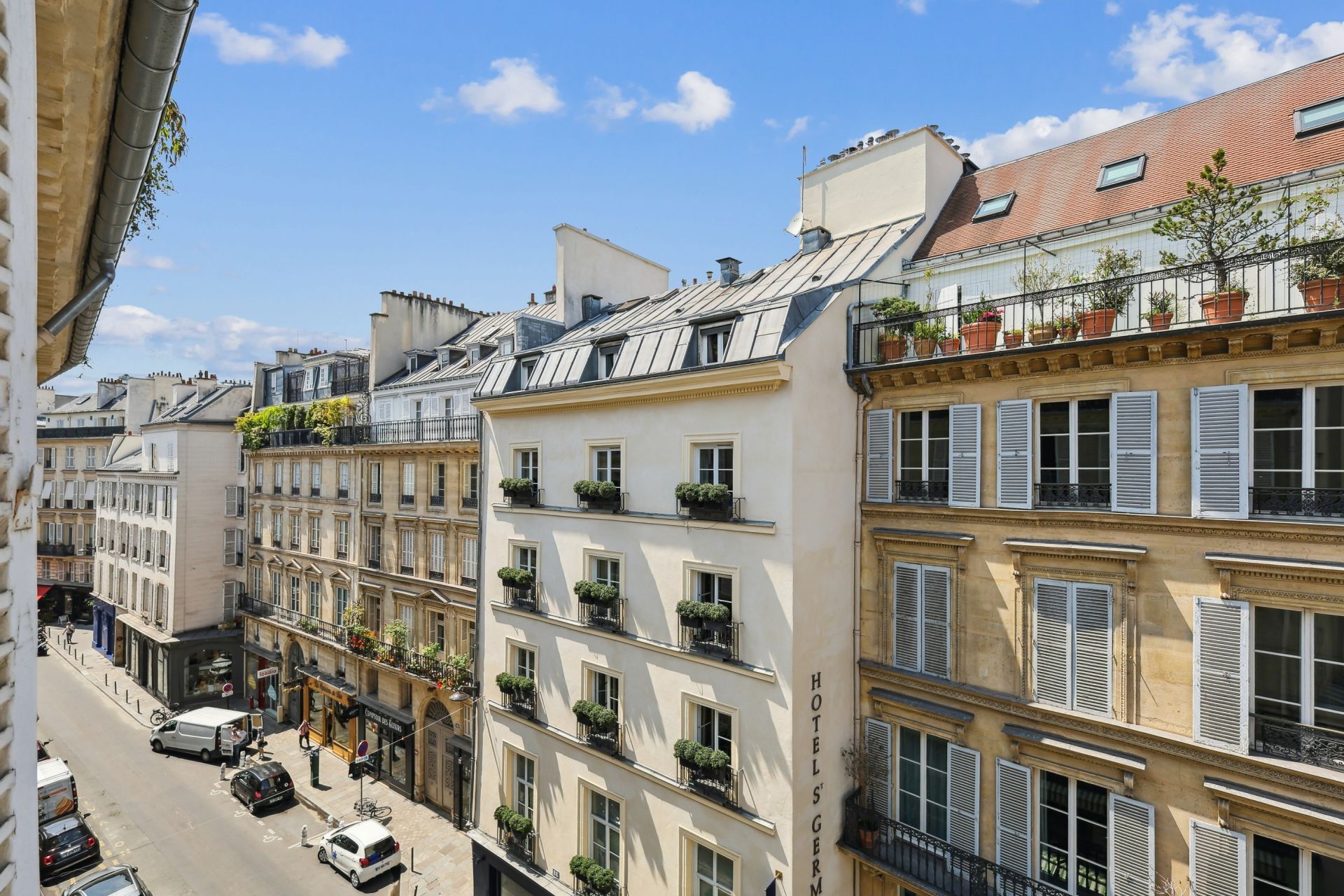 apartment 3 Rooms for sale on PARIS (75007)