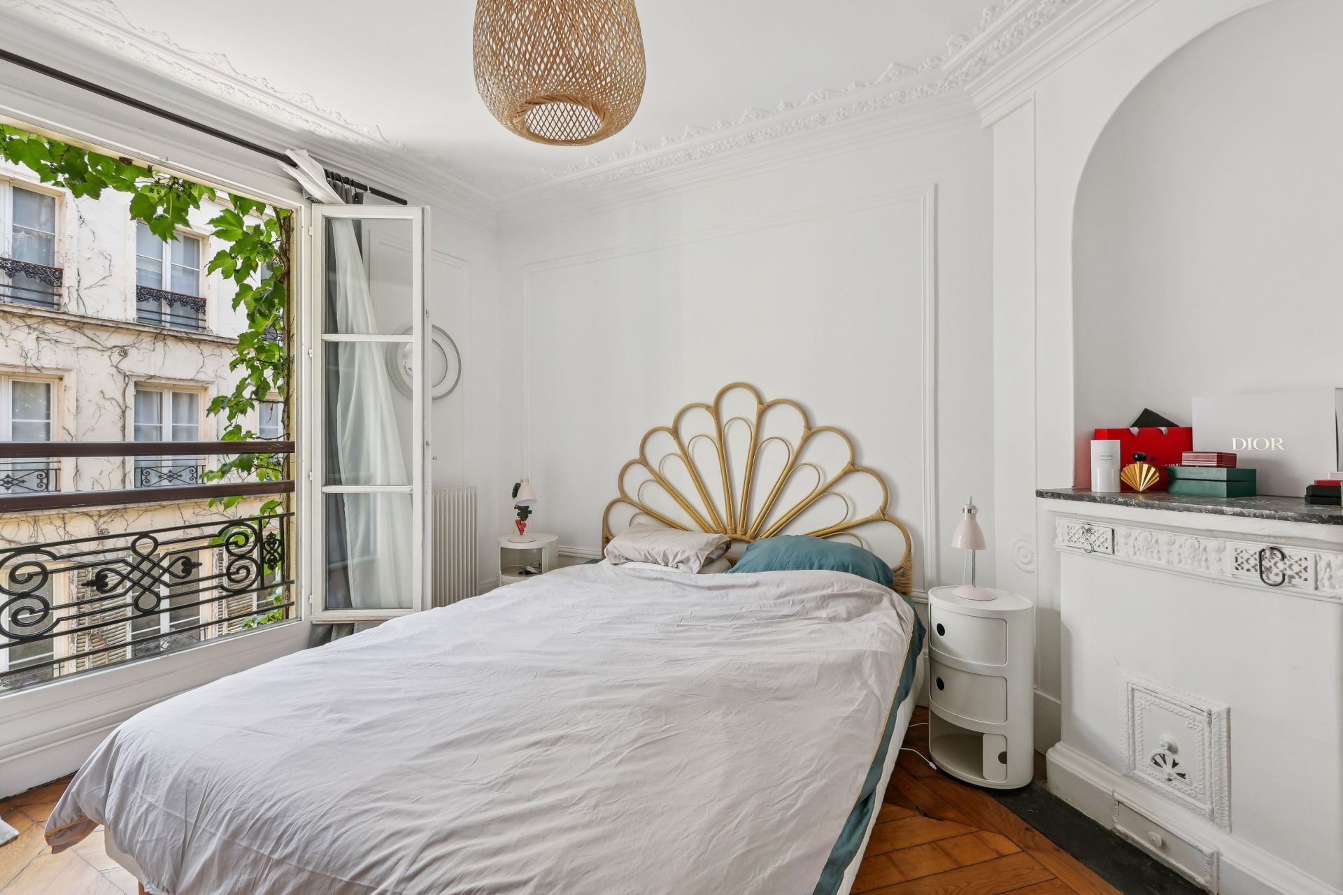 apartment 3 Rooms for sale on PARIS (75007)