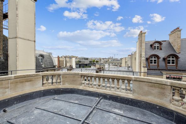 Rental Apartment Paris 8 6 Rooms 253 m²