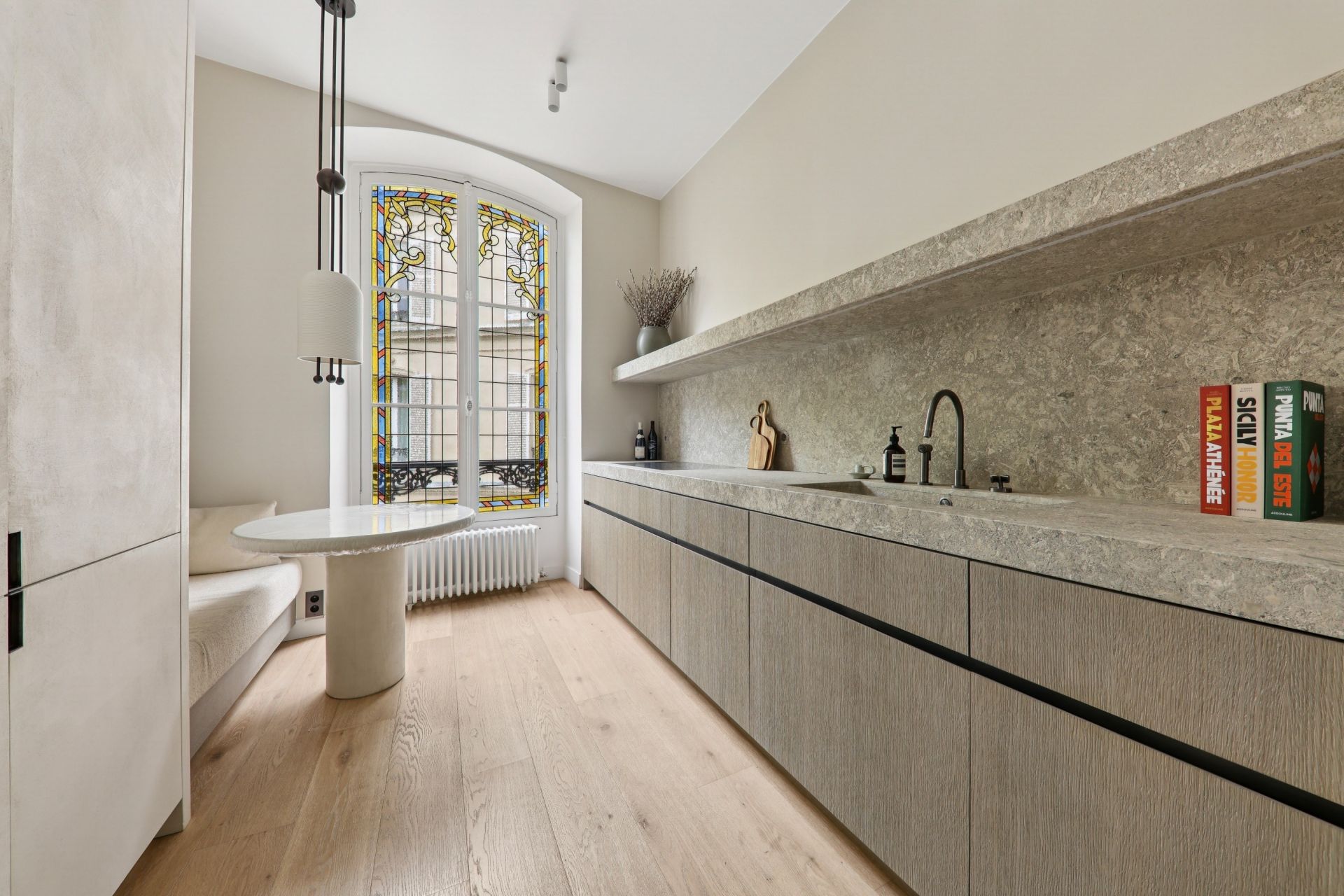 apartment 4 Rooms for rent on PARIS (75007)