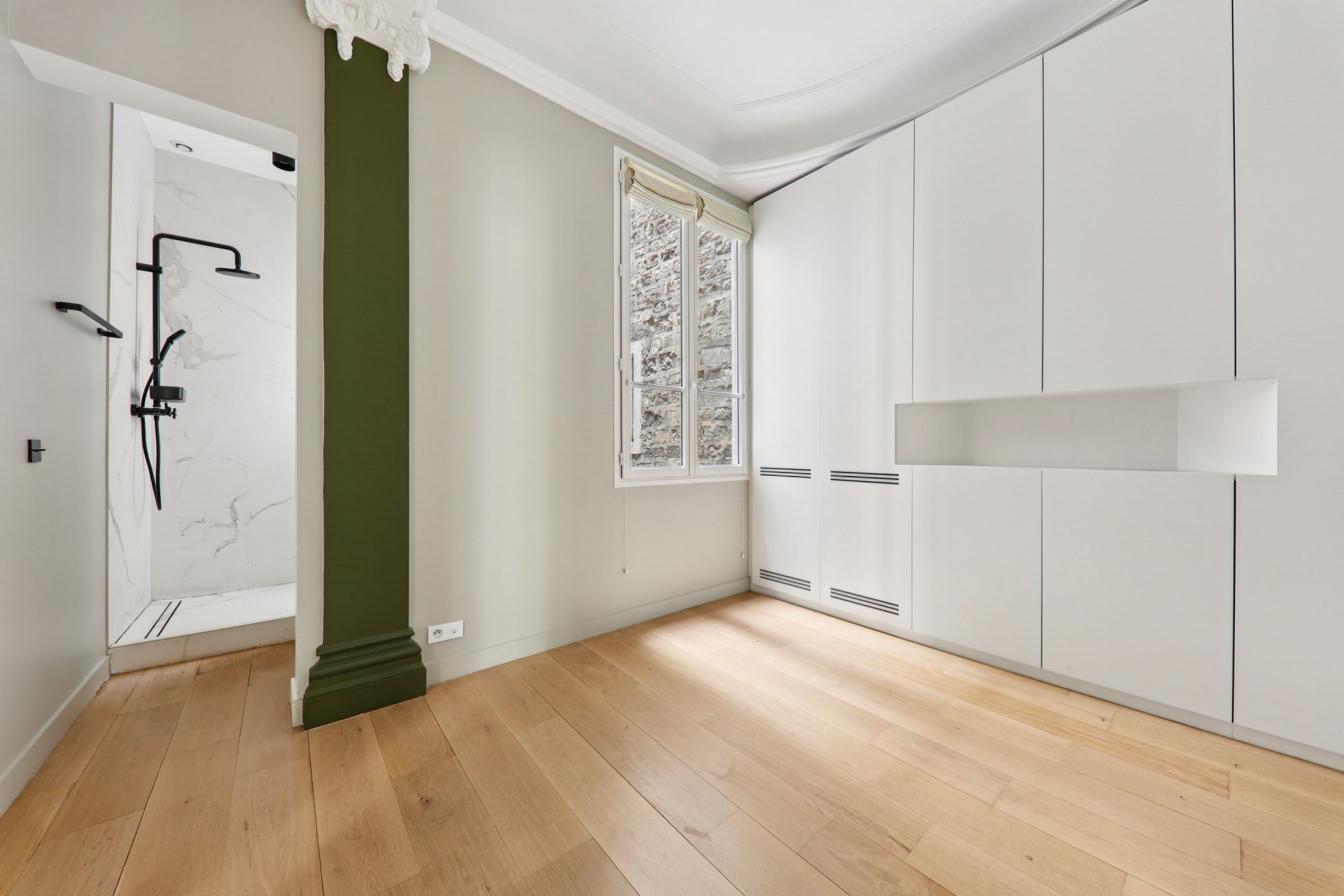 apartment 4 Rooms for rent on PARIS (75007)