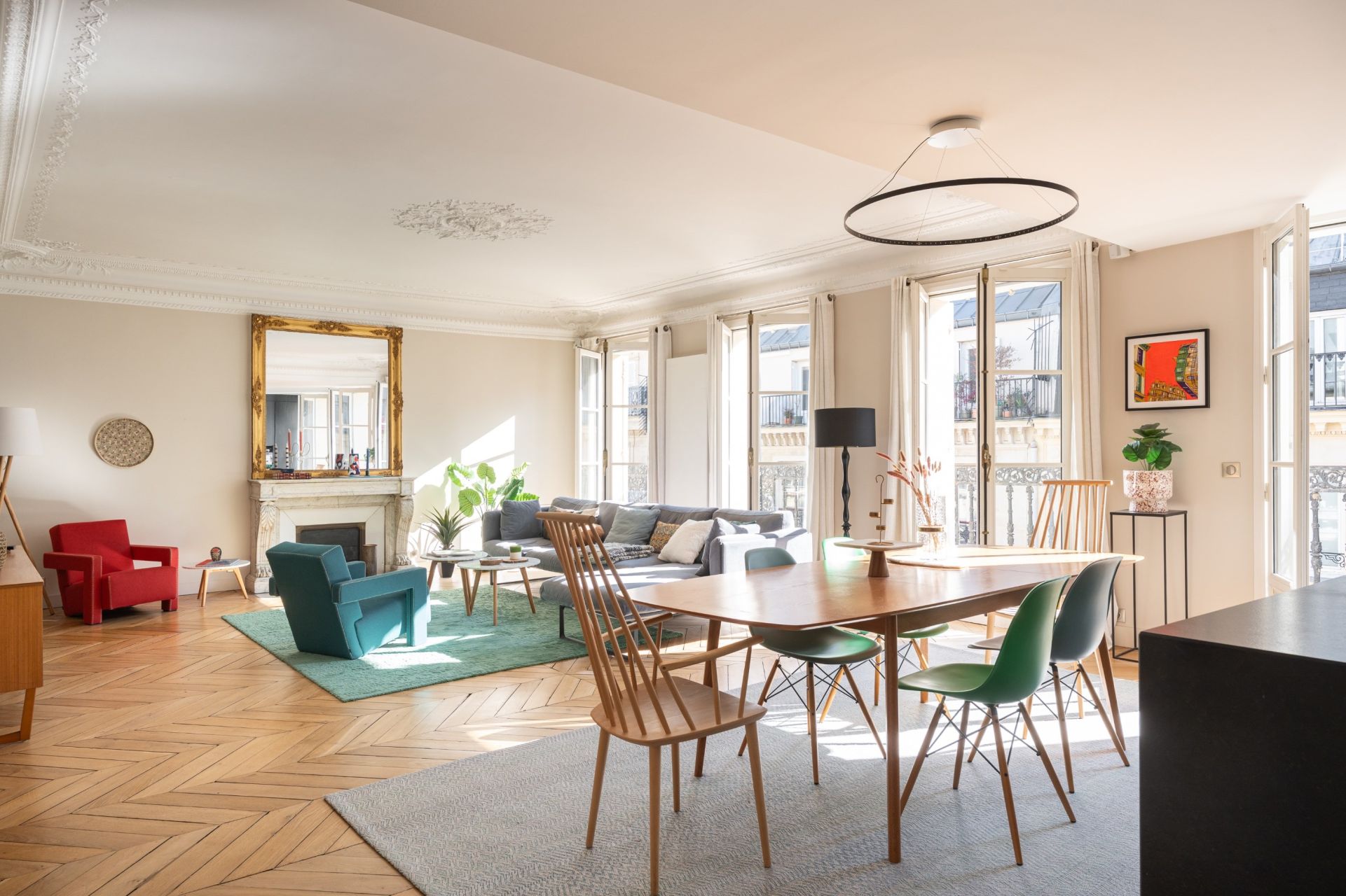 apartment 5 Rooms for sale on PARIS (75008)