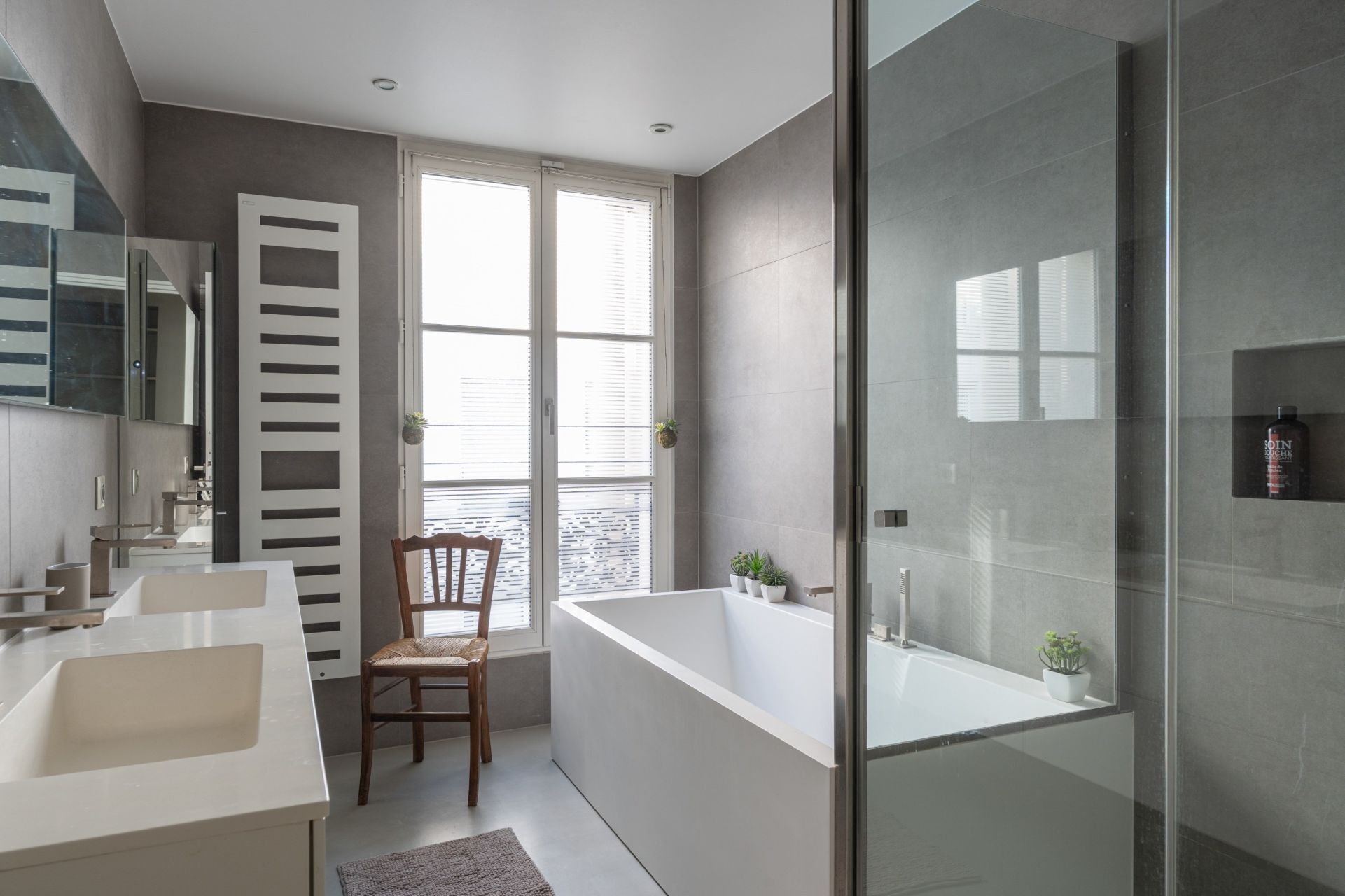 apartment 5 Rooms for sale on PARIS (75008)