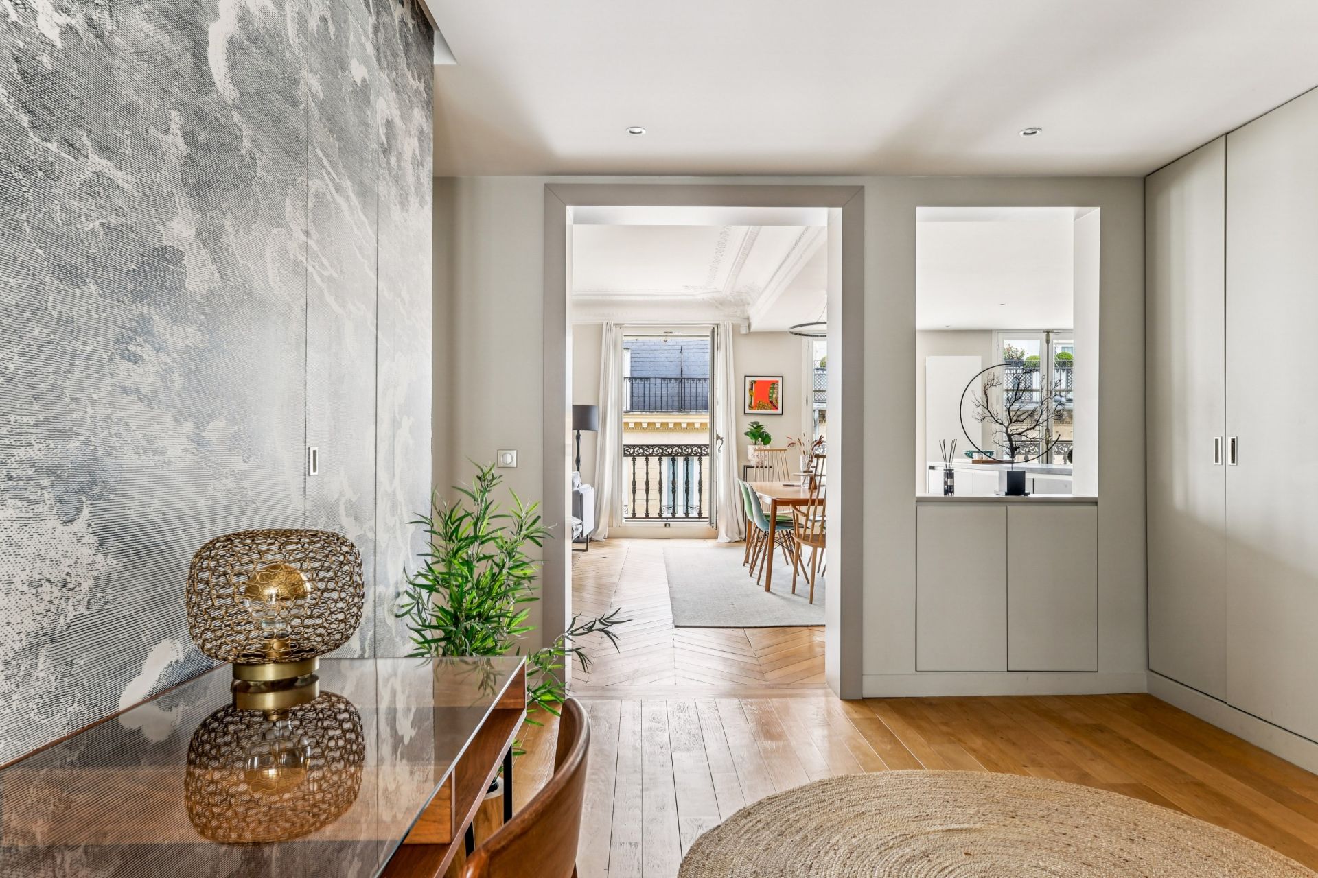 apartment 5 Rooms for sale on PARIS (75008)