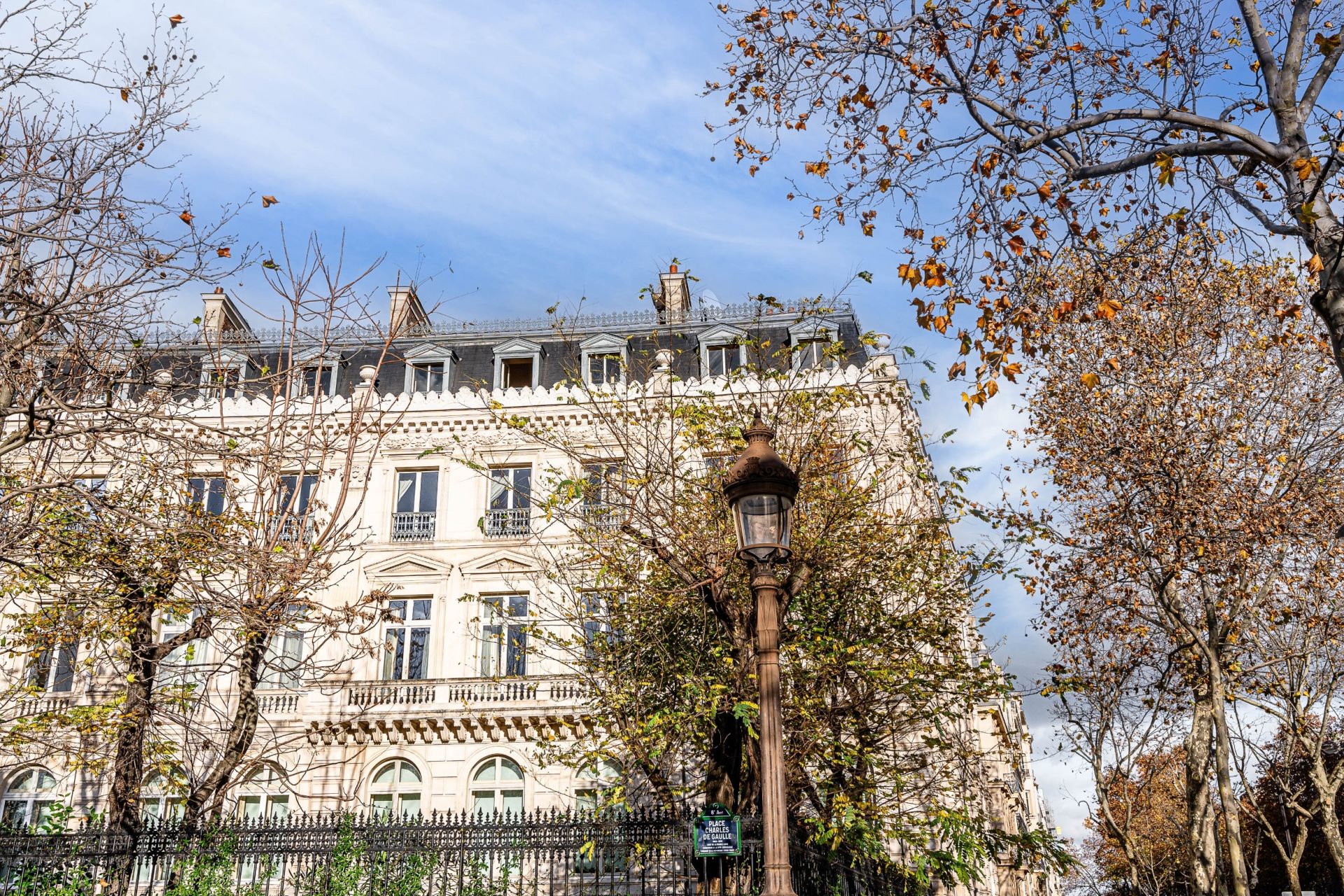 apartment 4 Rooms for sale on PARIS (75008)