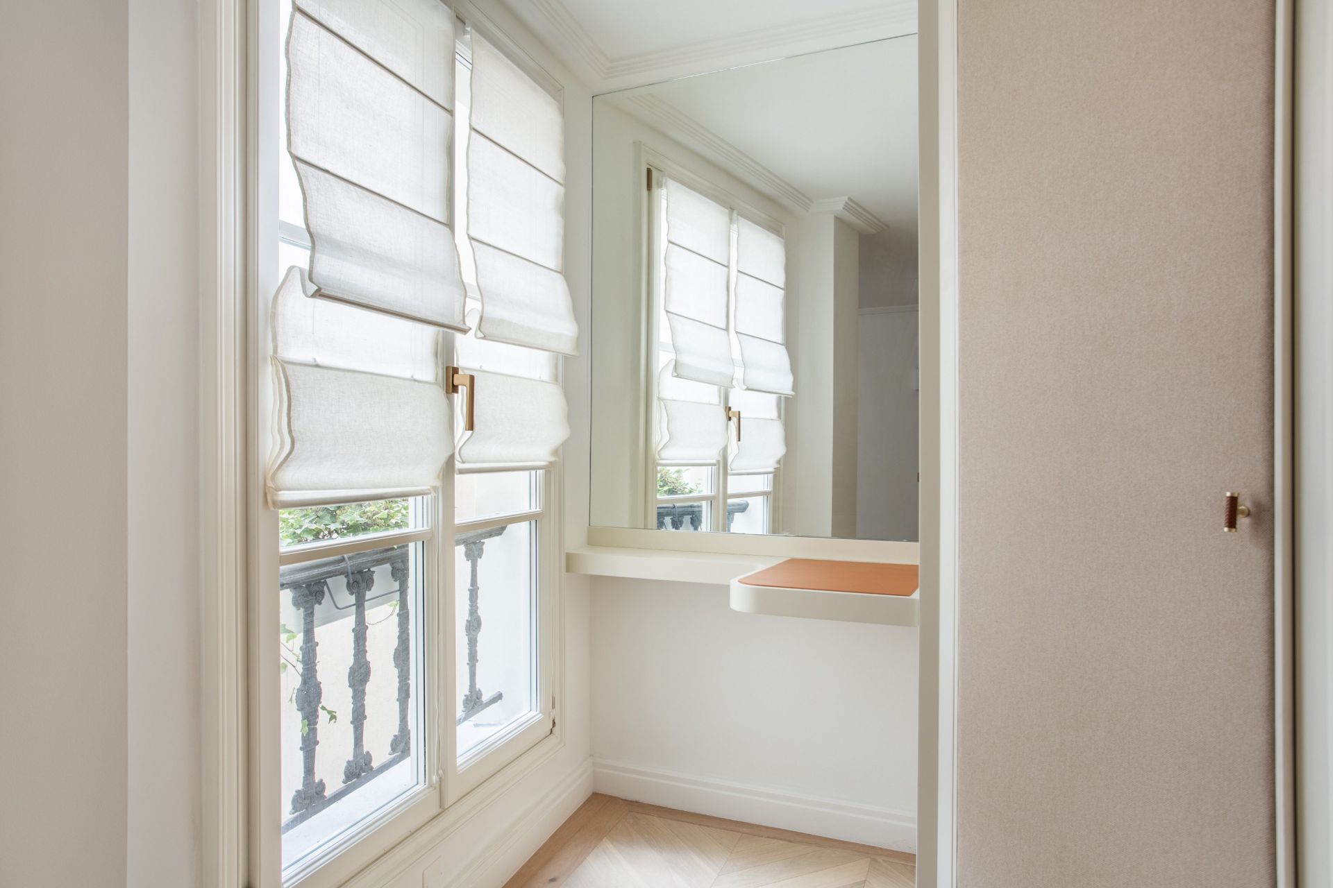 apartment 3 Rooms for sale on PARIS (75007)