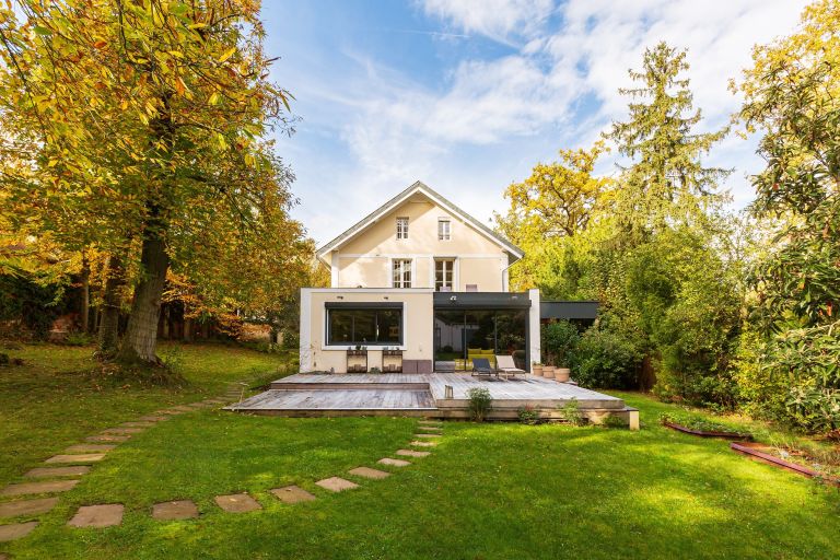 house 7 Rooms for sale on RUEIL MALMAISON (92500)