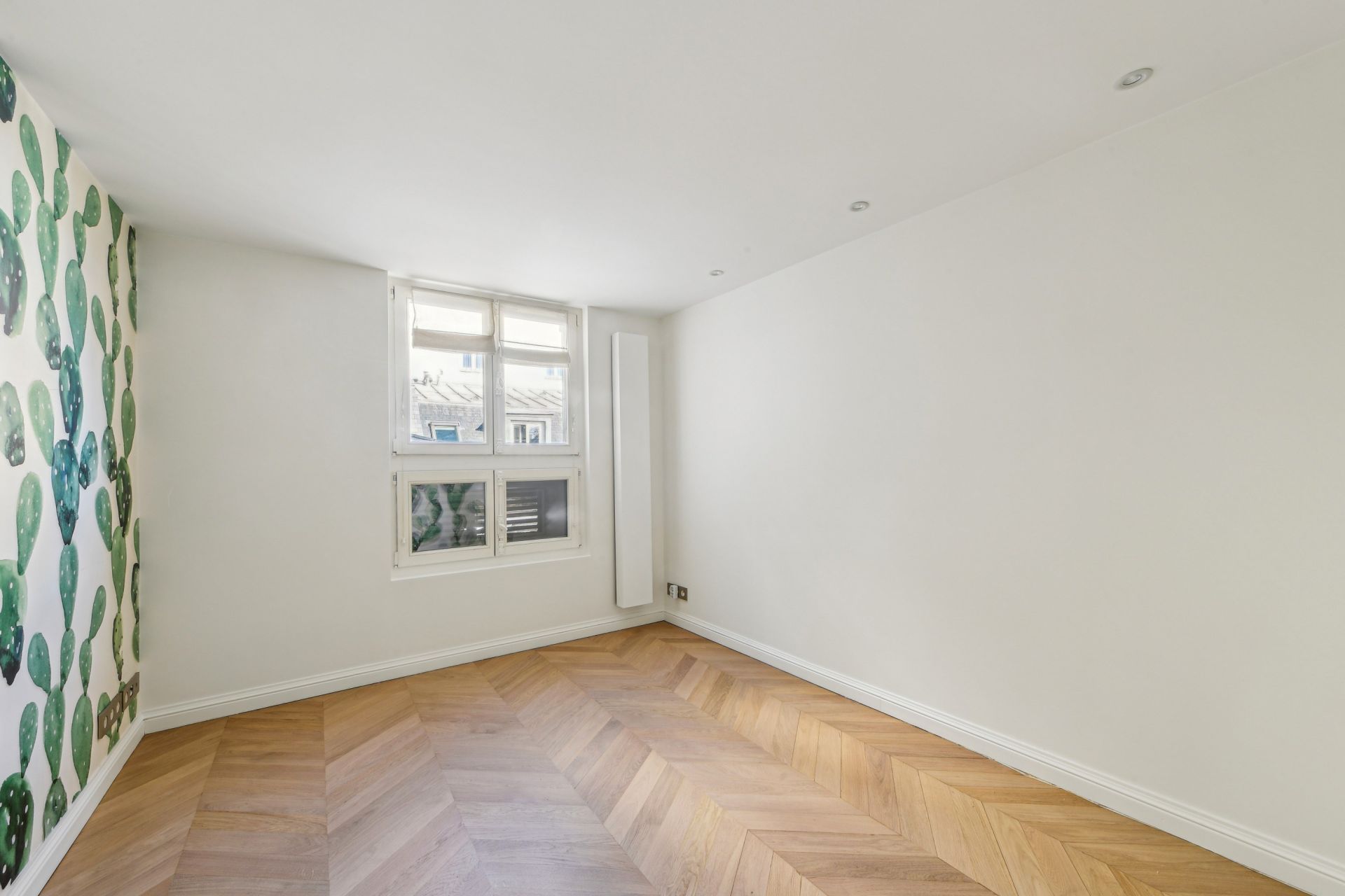 apartment 5 Rooms for rent on PARIS (75008)